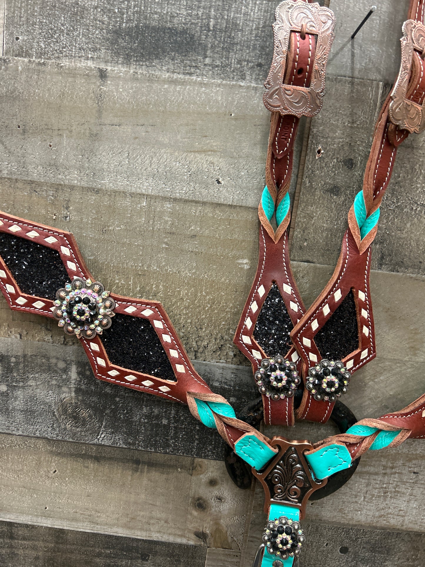 Latigo Leather Tack Set With Glitter