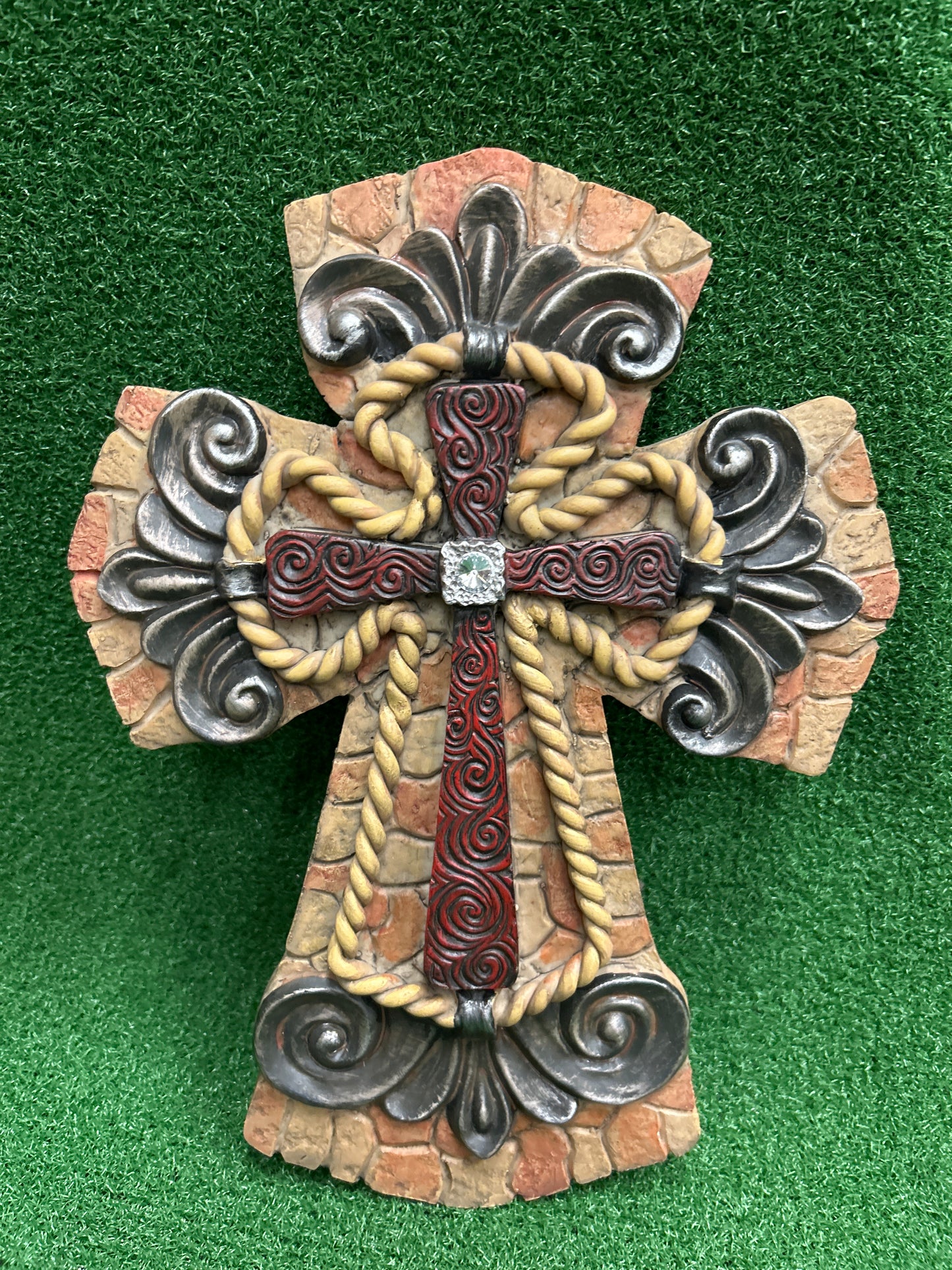 14”x10” Resin Cross