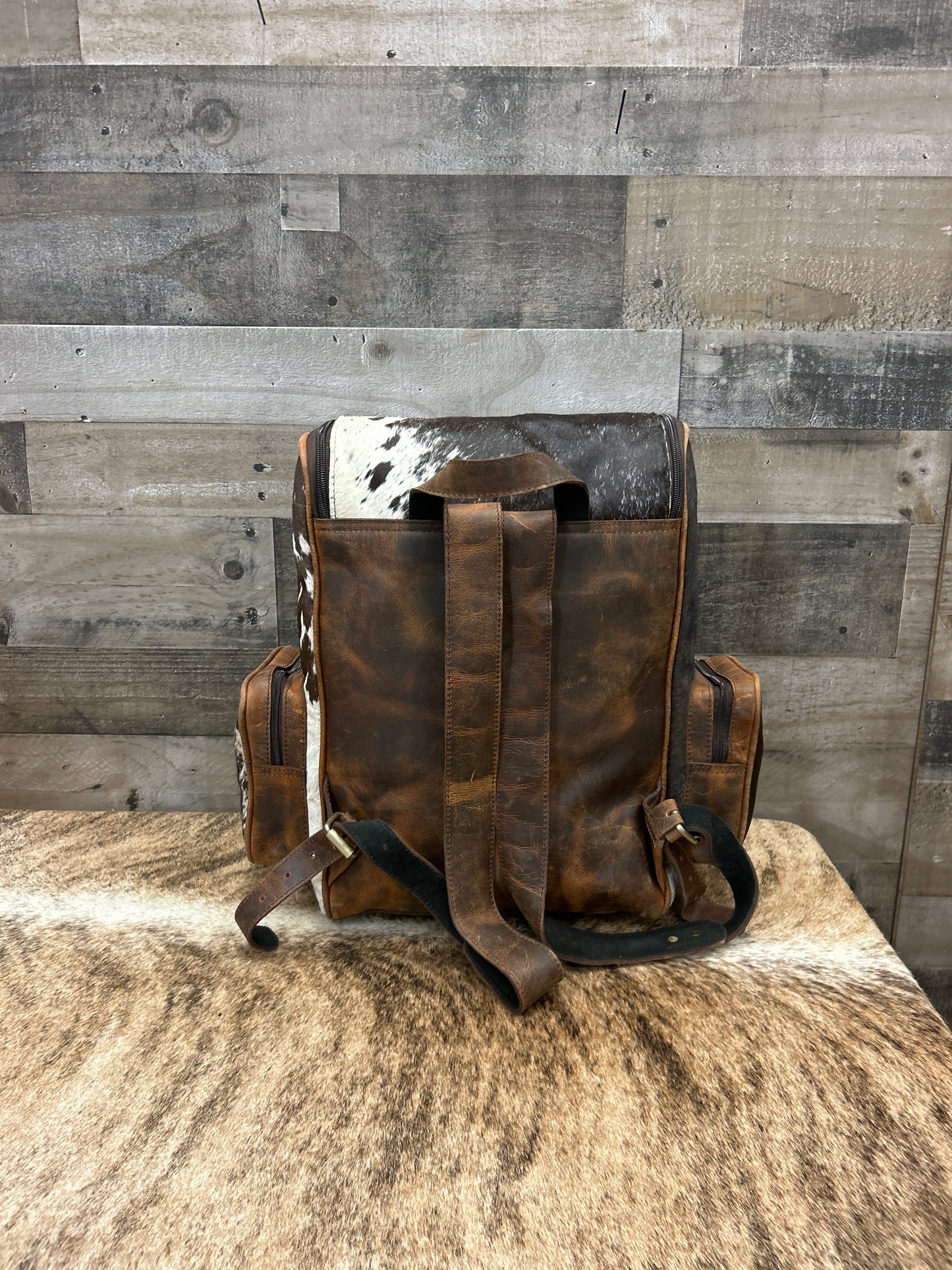 100% Leather With Cowhide Backpack With Lots Of Storage 16x16x6 ✳️Free Shipping ✳️