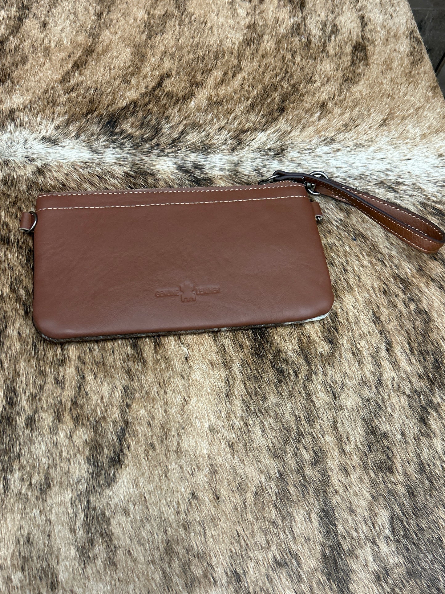 100% Leather With Cowhide 4x8 Wristlet
✳️ FREE SHIPPING ✳️