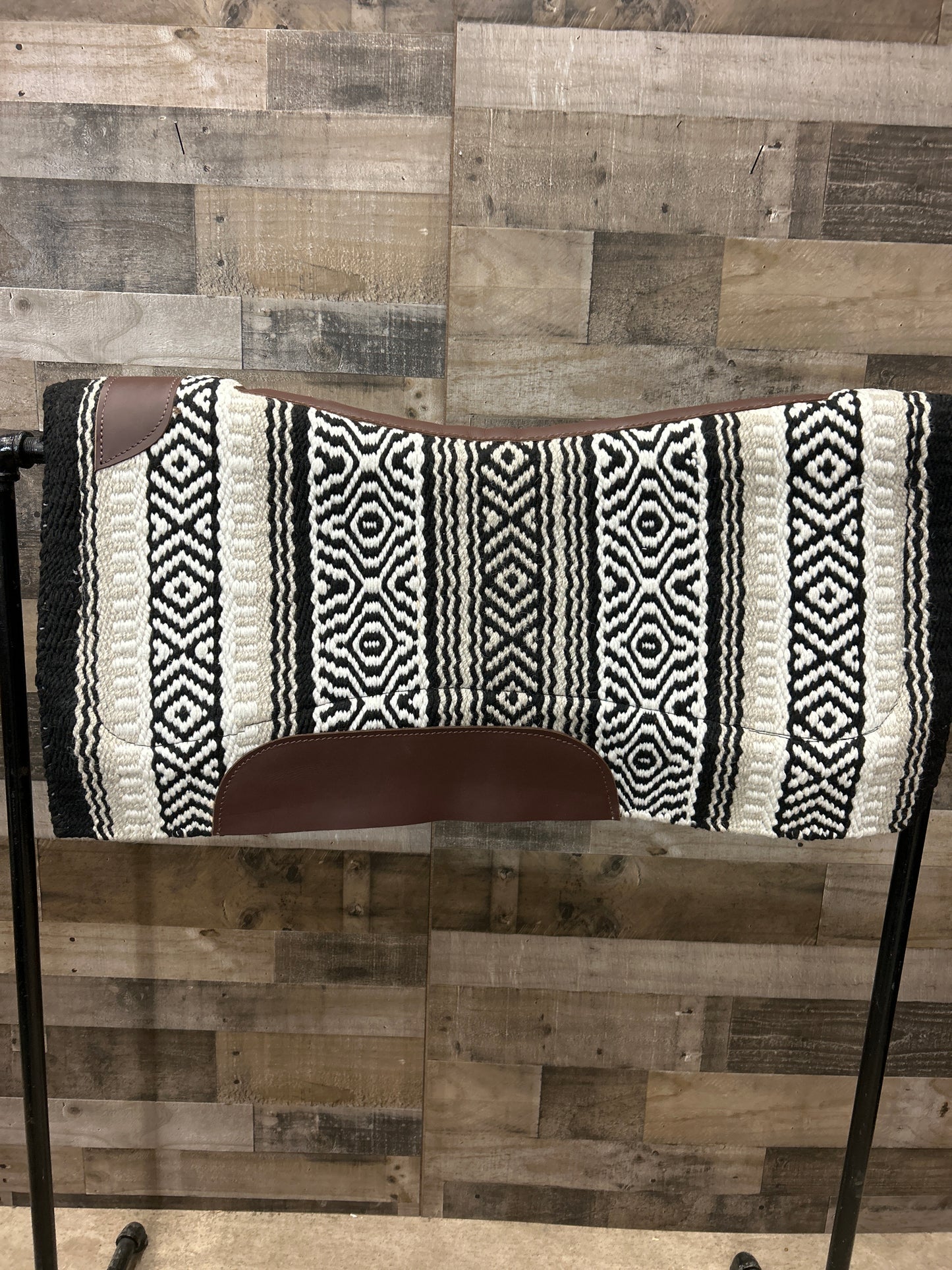 34x34 Canadian Wool pad with 1” Felt bottom ✳️ FREE SHIPPING✳️