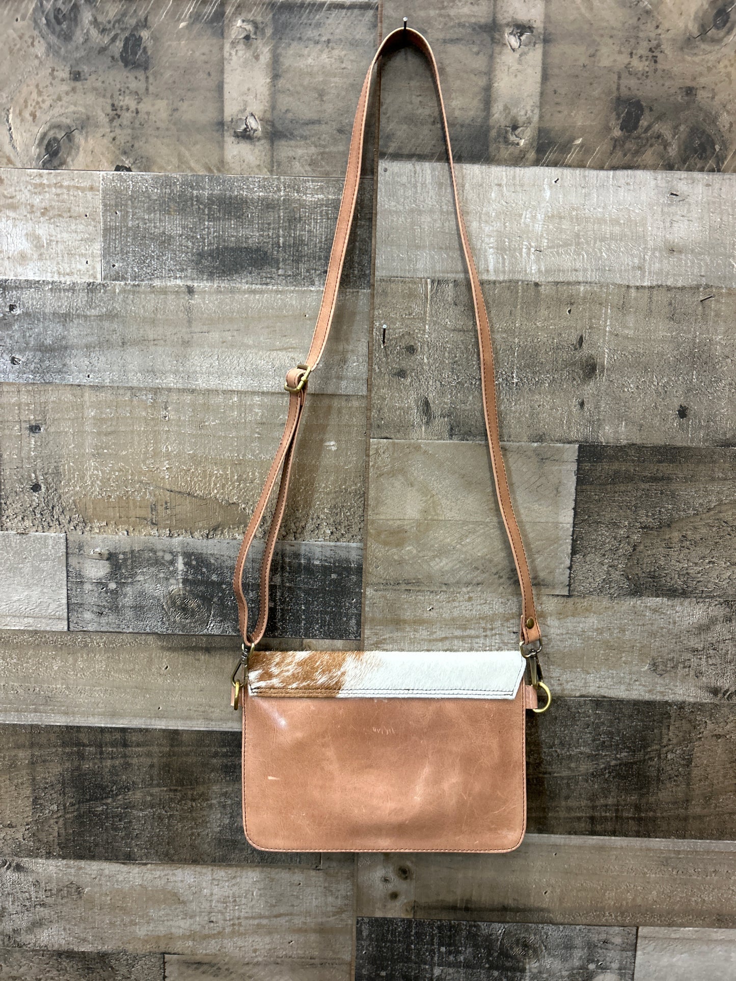 100% Leather With Cowhide 7x10 Purse
✳️FREE SHIPPING ✳️
