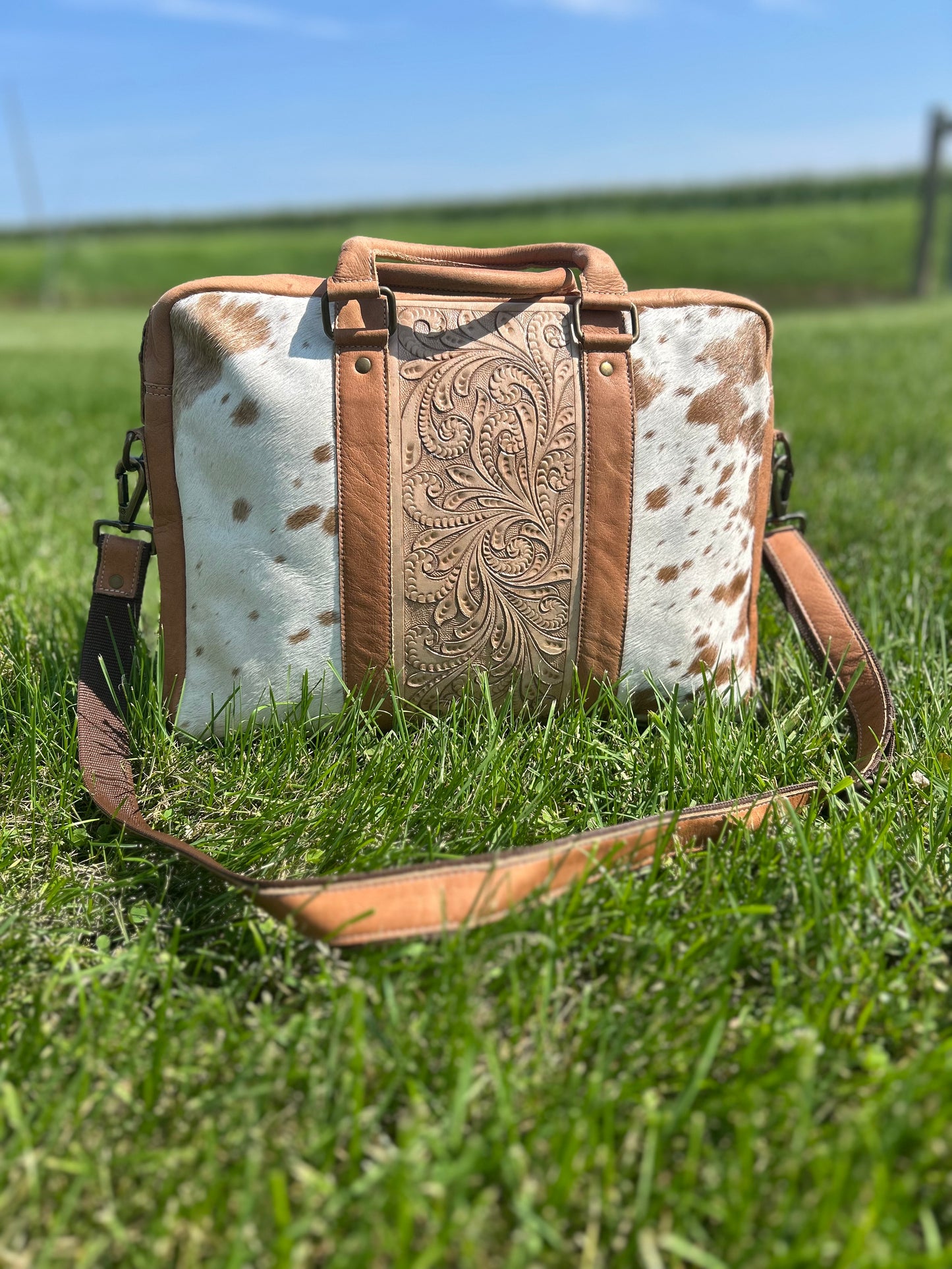 100% Leather With Cowhide 12x16x3