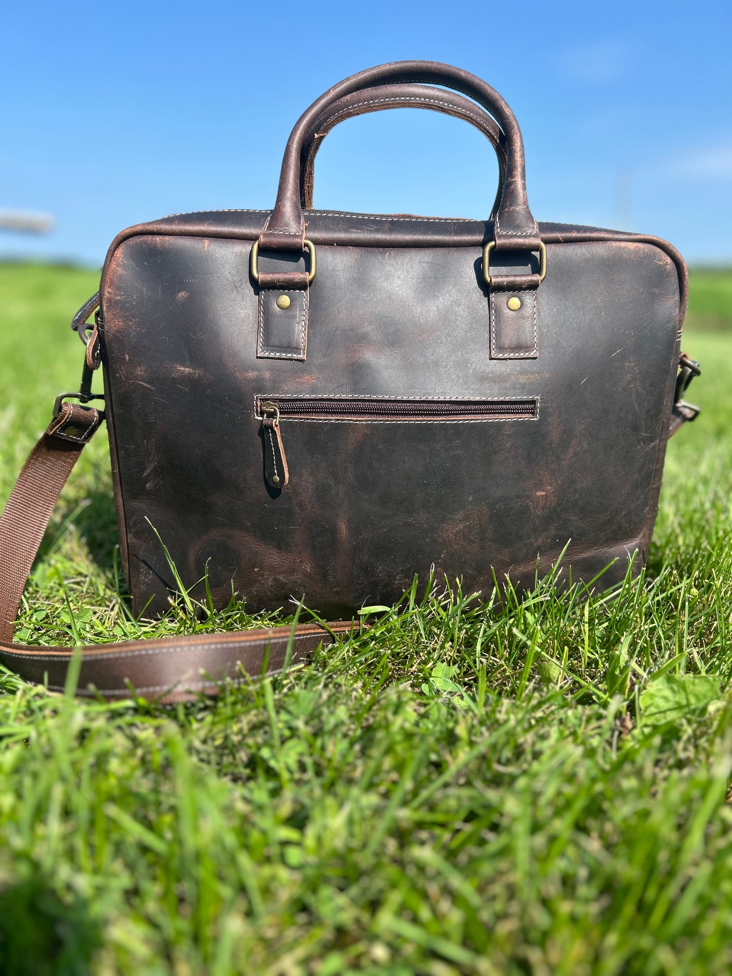 100% Leather With Cowhide Traveler 16x13x3 With 7x7x2 Front Pocket