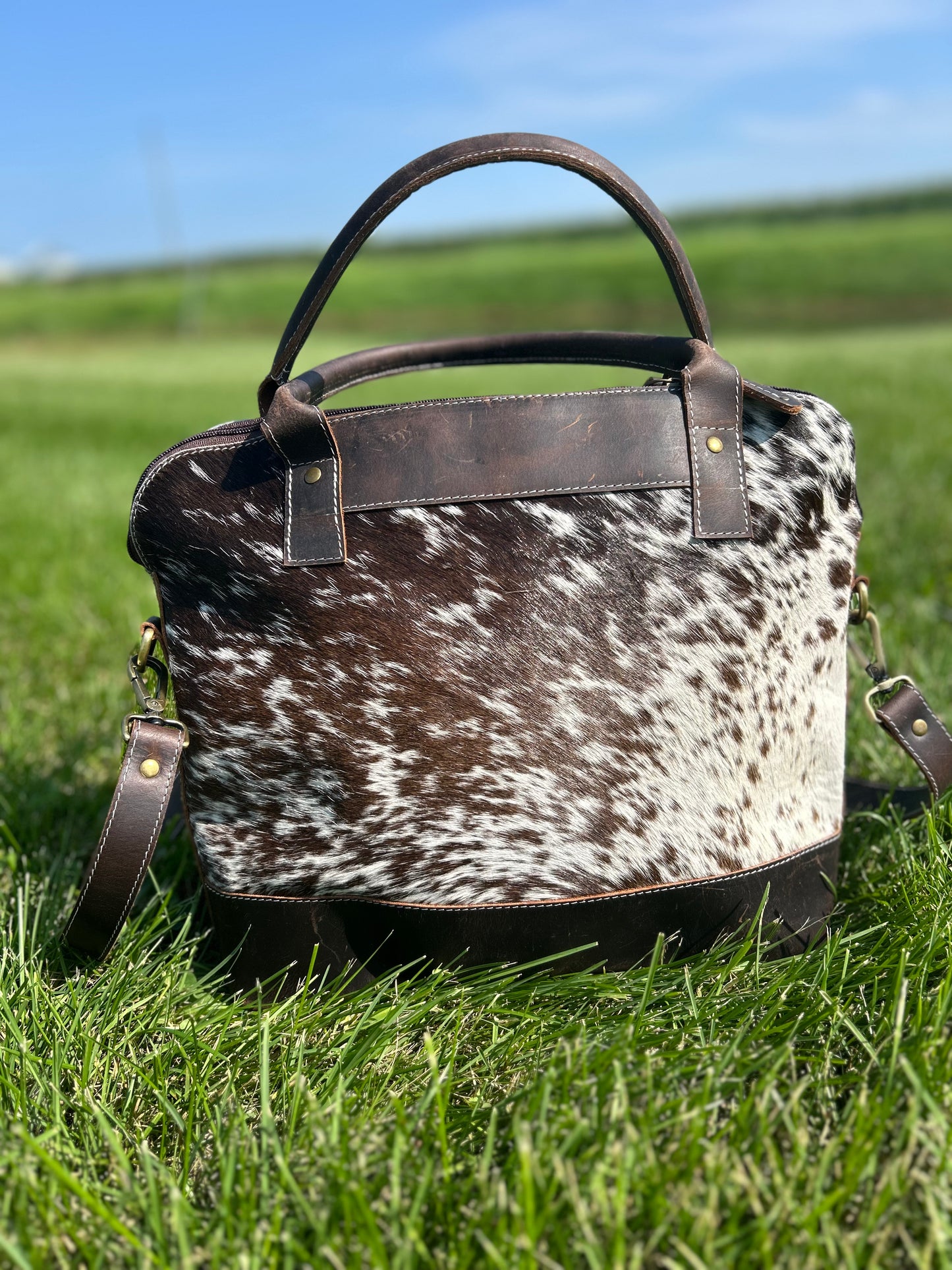 100% Leather with Cowhide 11x15x4
