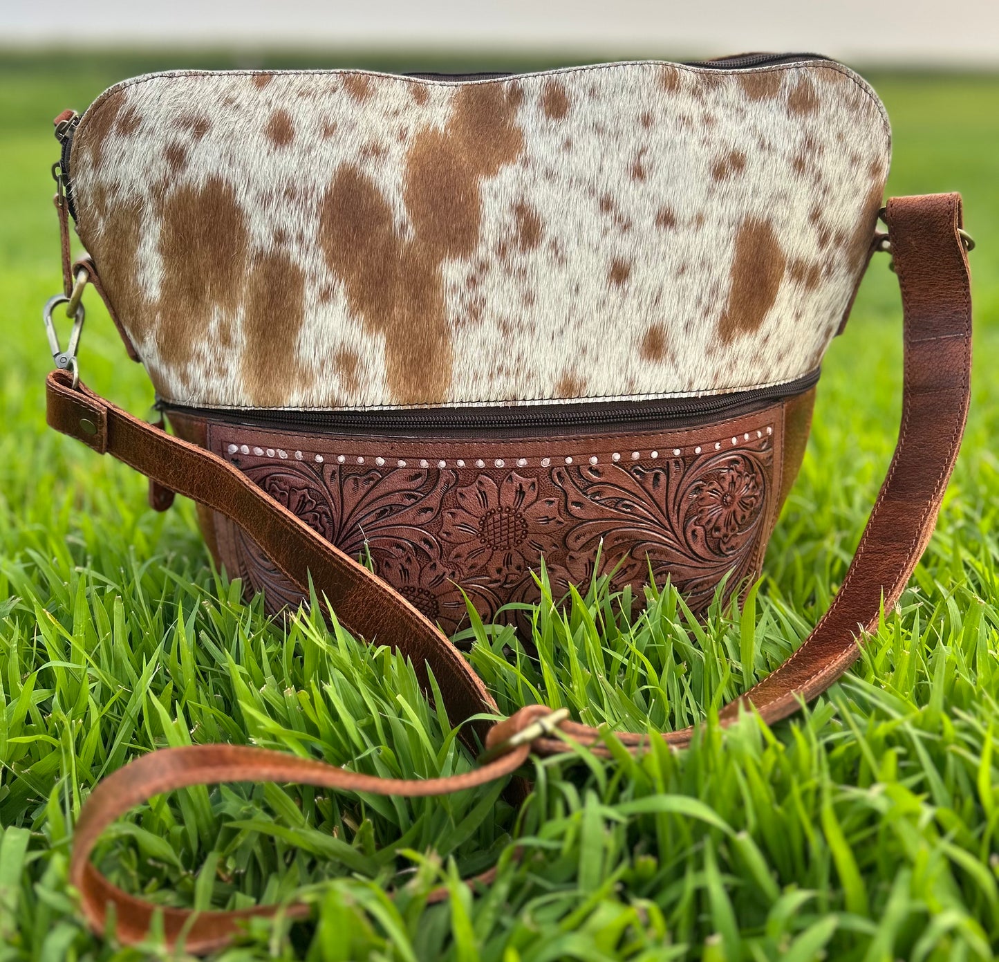 100% Leather With Cowhide 14x5 Zipper Compartment In Front Purse is 11x15