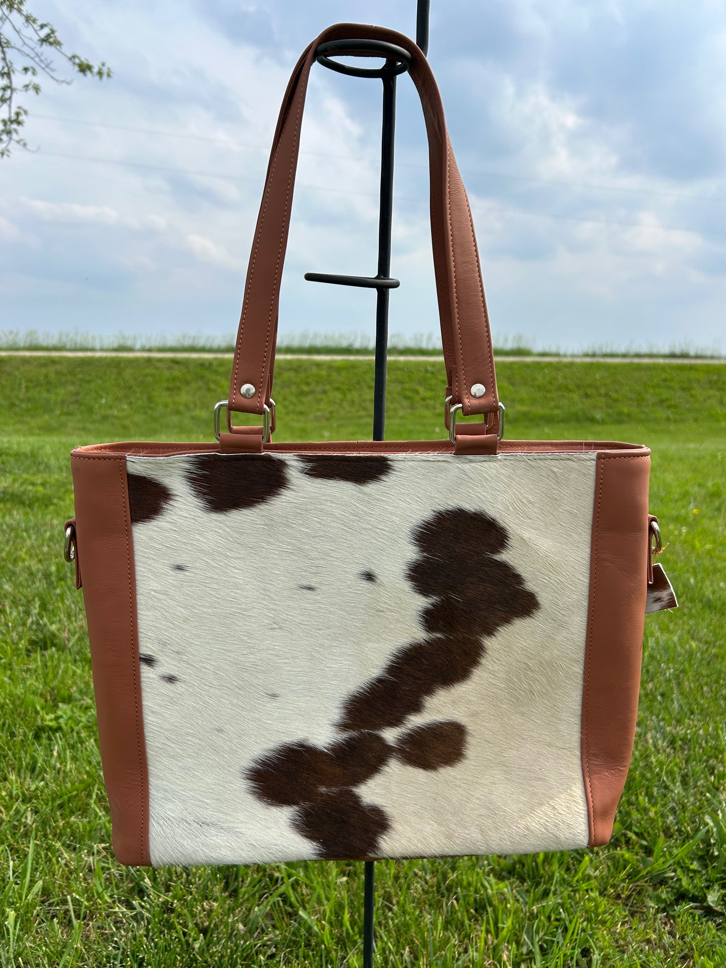 Leather Designer Dual Compartment Purse With Cowhide