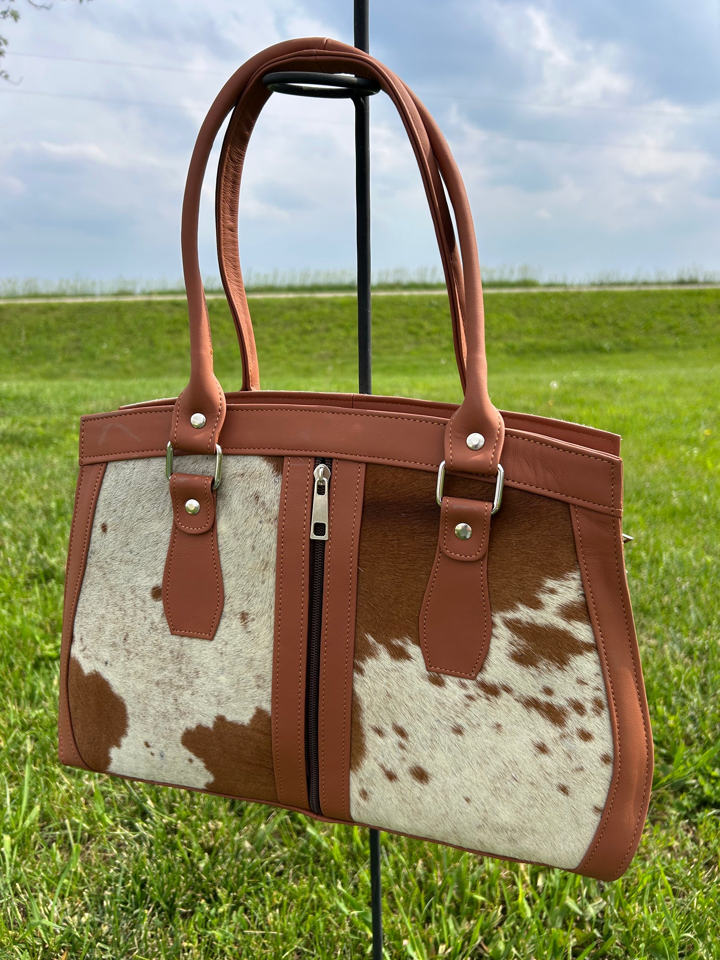 Leather Designer Dual Compartment Purse With Cowhide