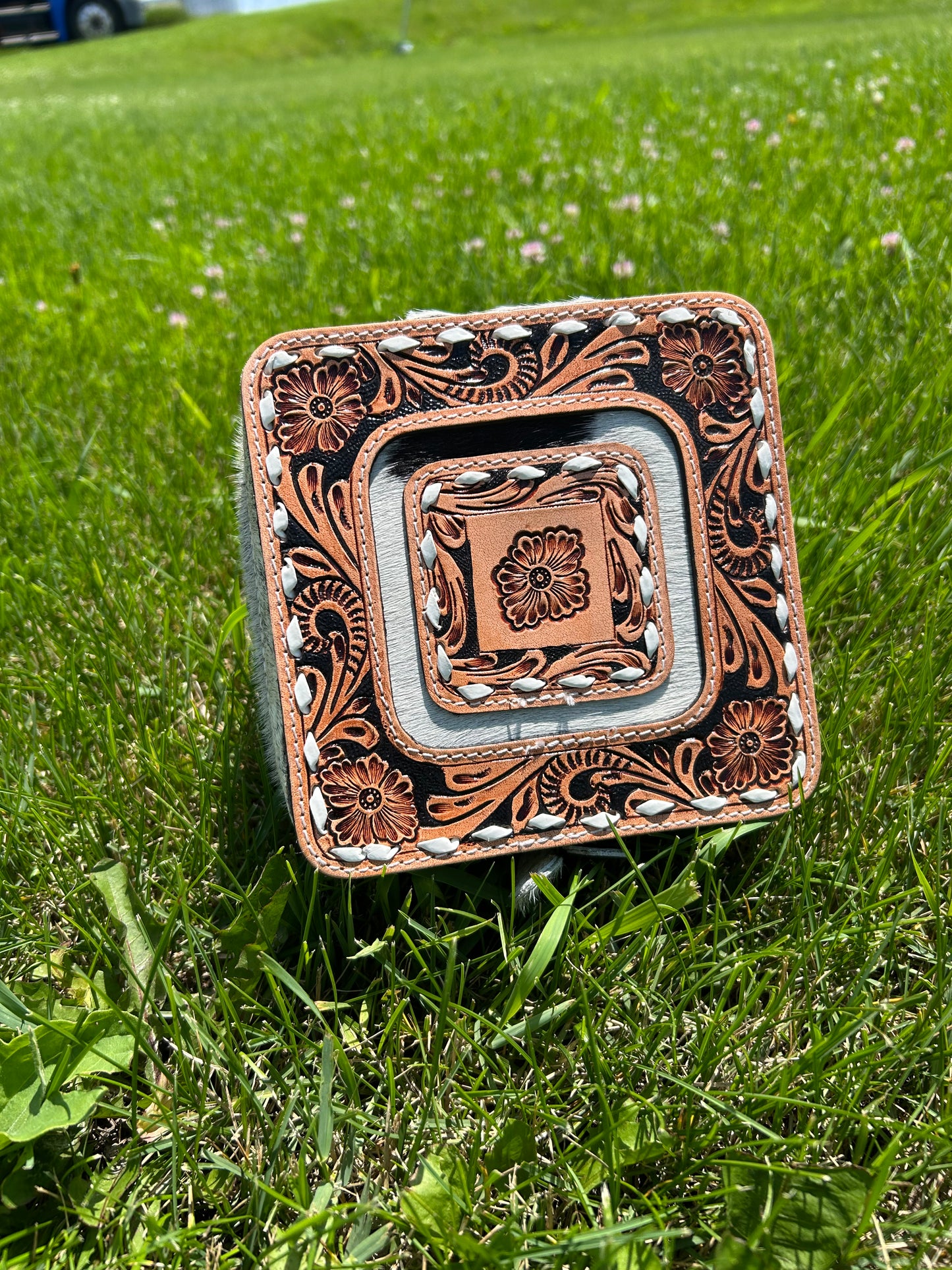 6x6x4.5 Cowhide Jewelry Box