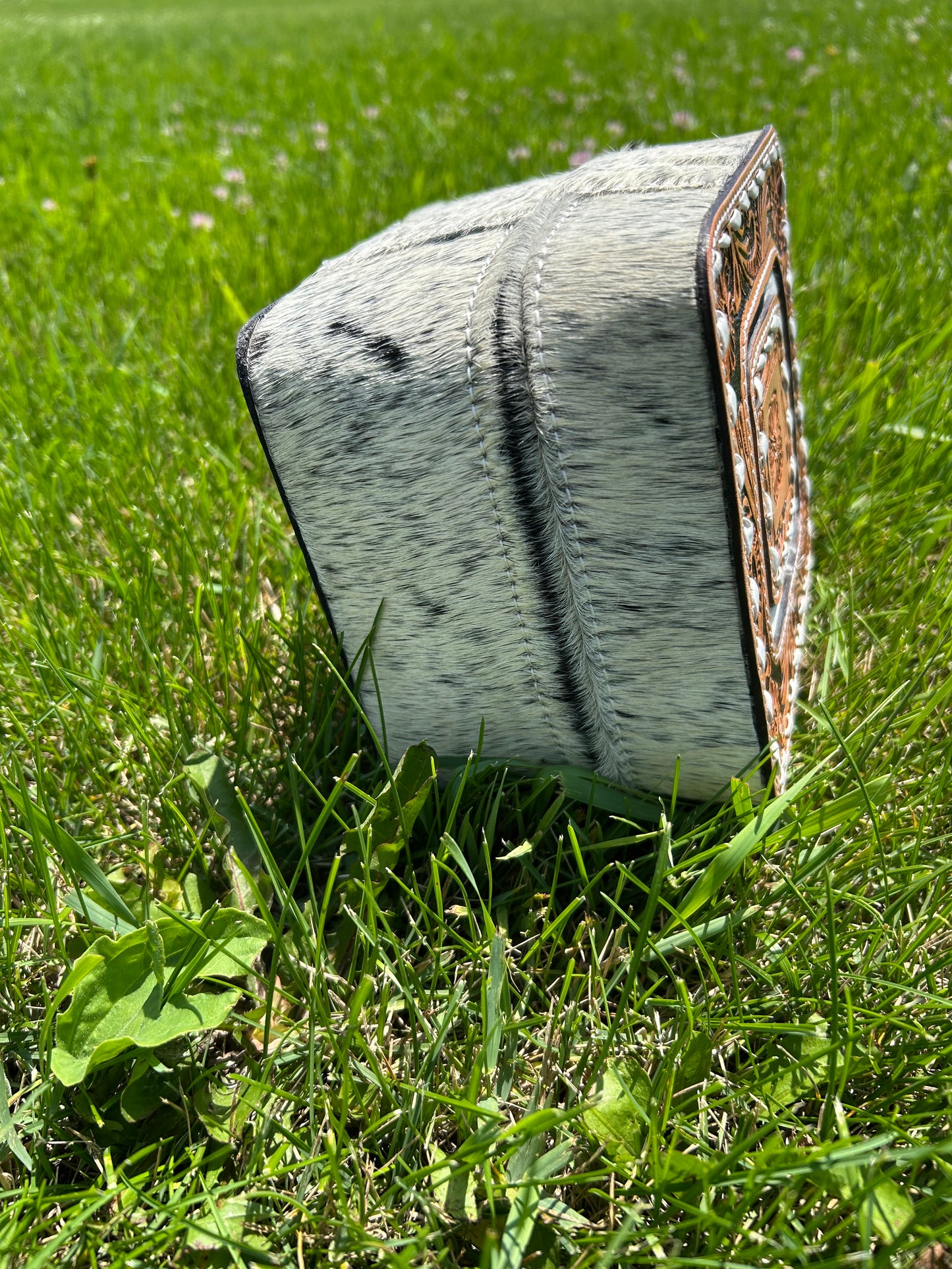 6x6x4.5 Cowhide Jewelry Box