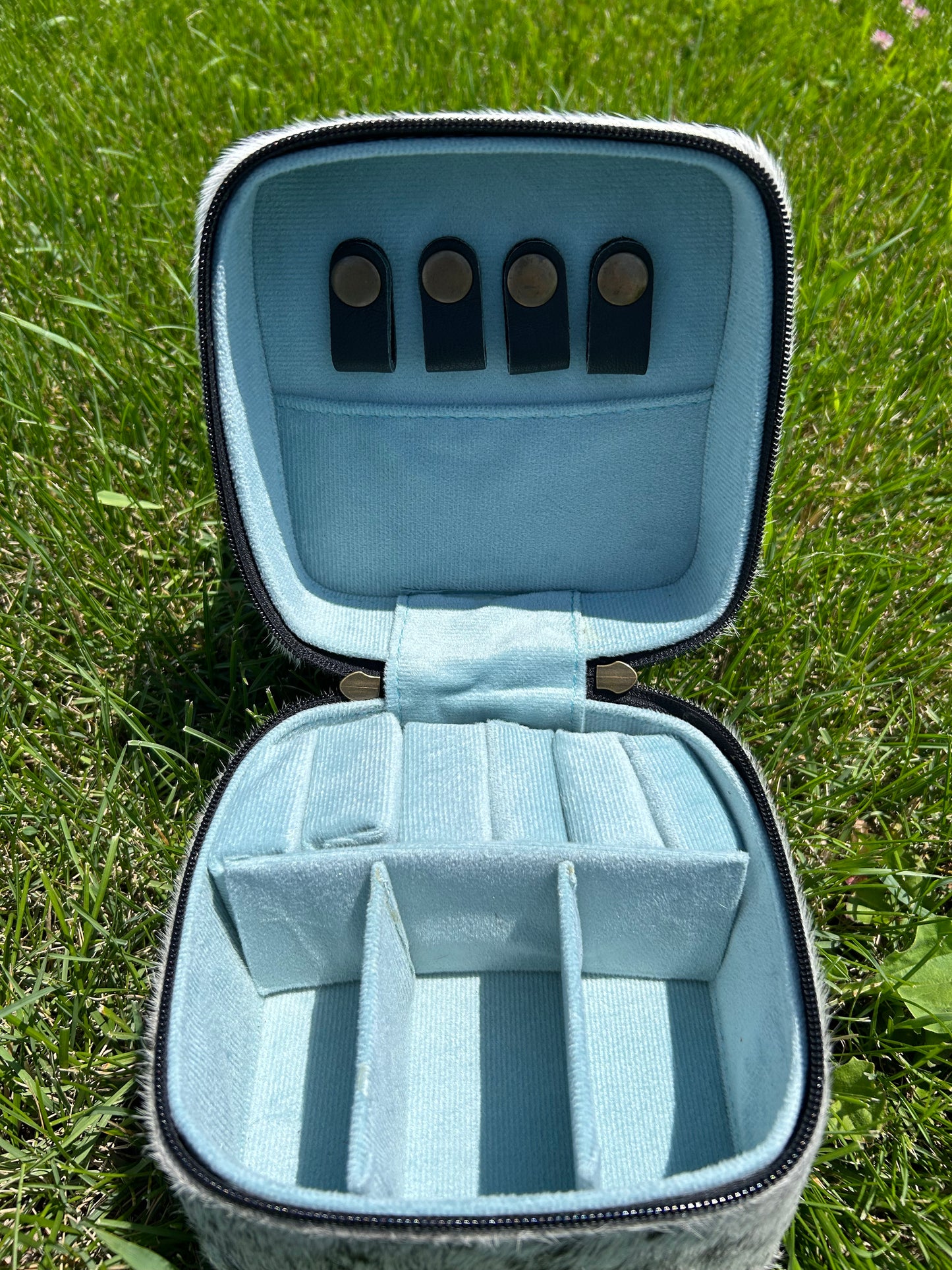 6x6x4.5 Cowhide Jewelry Box