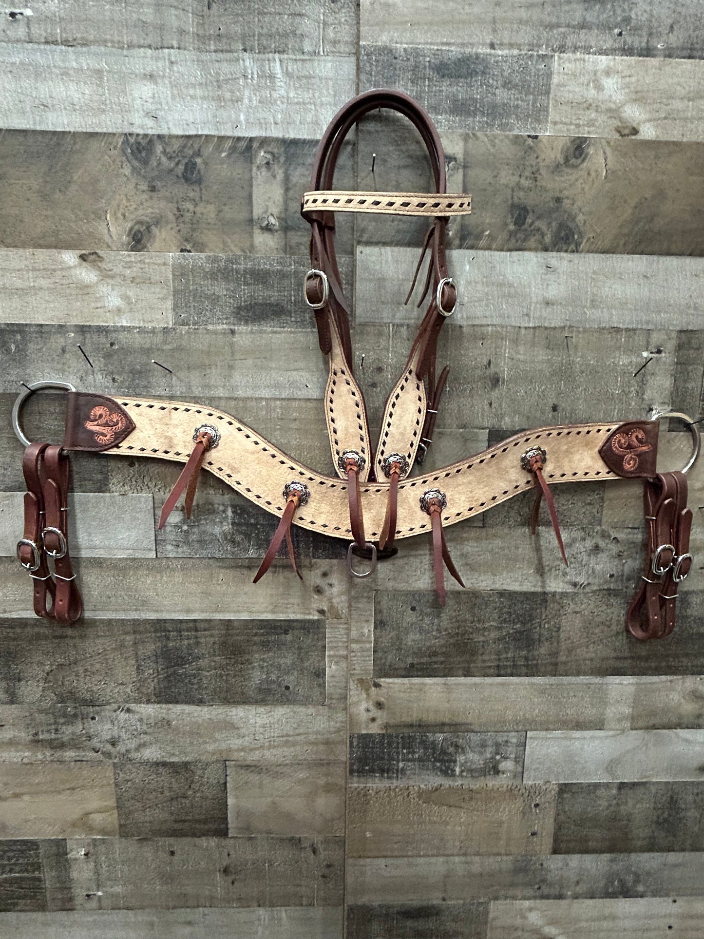 Nice Rough Out Set By South Point Saddlery