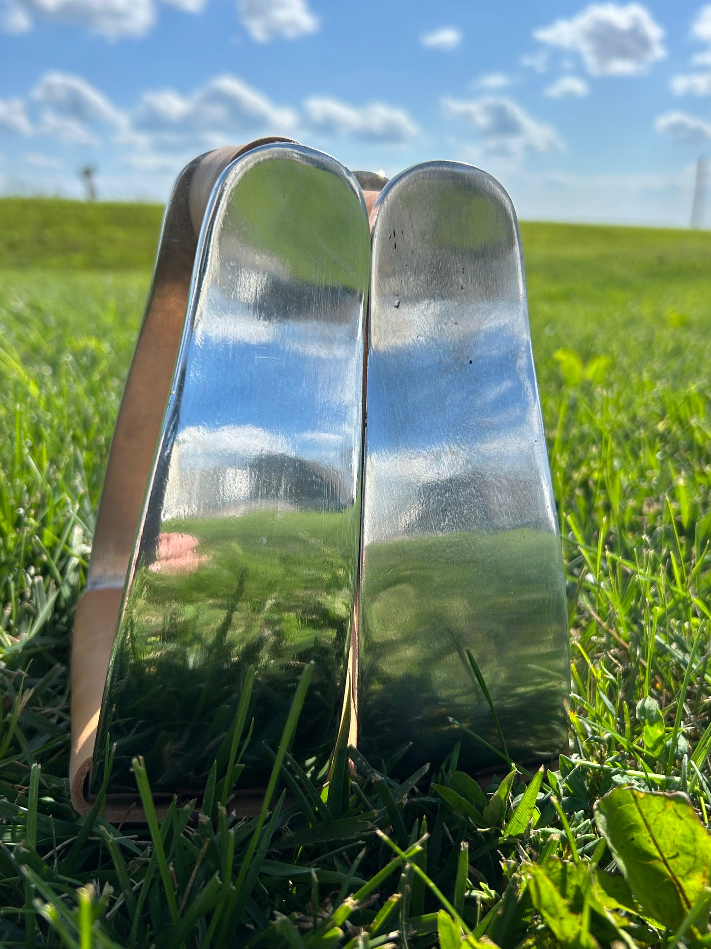Slanted Stirrups 5.5” Wide