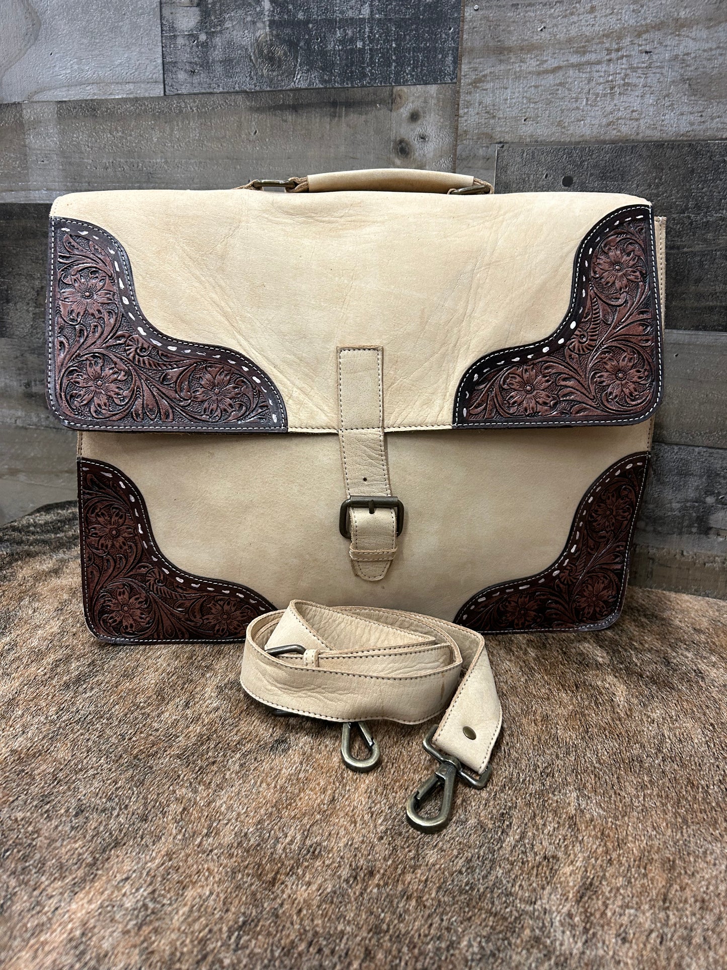 The Business Briefcase Traveler 16x12x3 With Padded Laptop Compartment inside