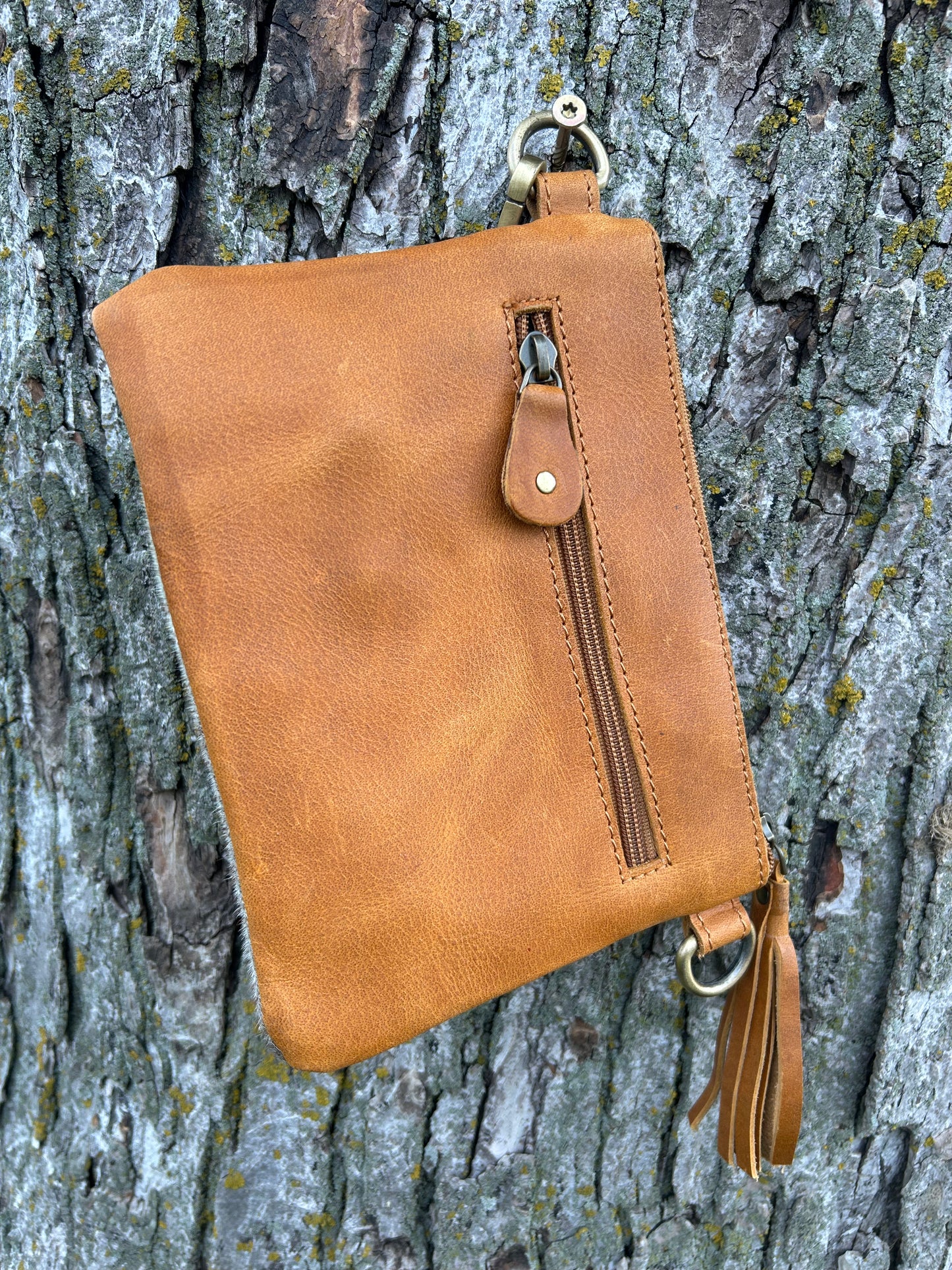 6”x8” Crossbody/ Wristlet Combo Adjustable Shoulder Strap Included ❇️Free Shipping ❇️