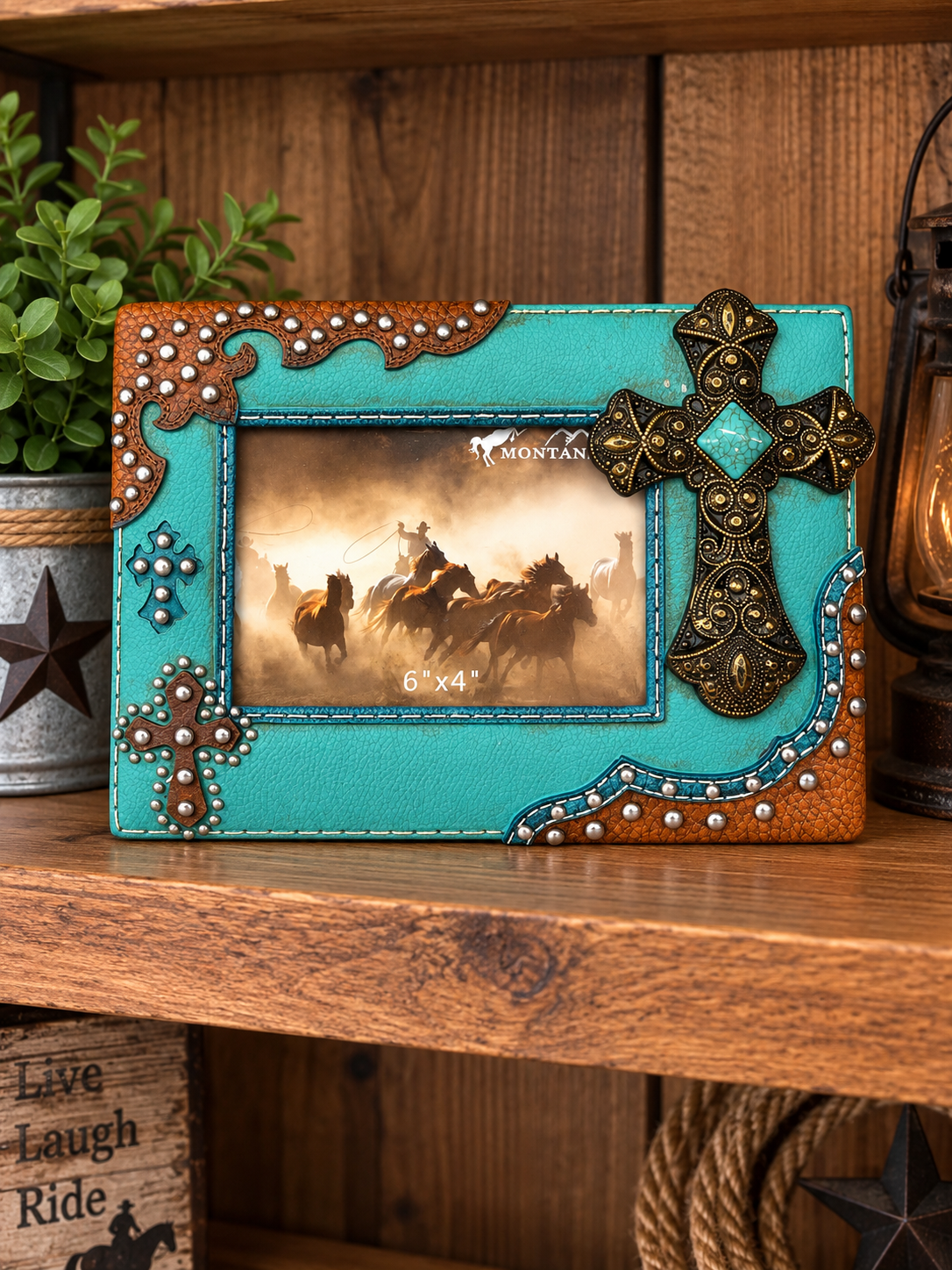 Western Style Picture Frame Holds A 6x4 Picture