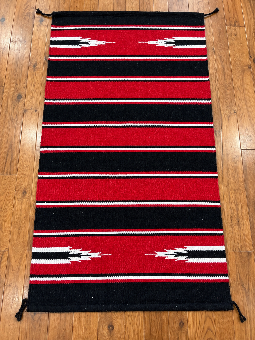 30”x60” Acrylic polyester blend rug. Great for house or trailer