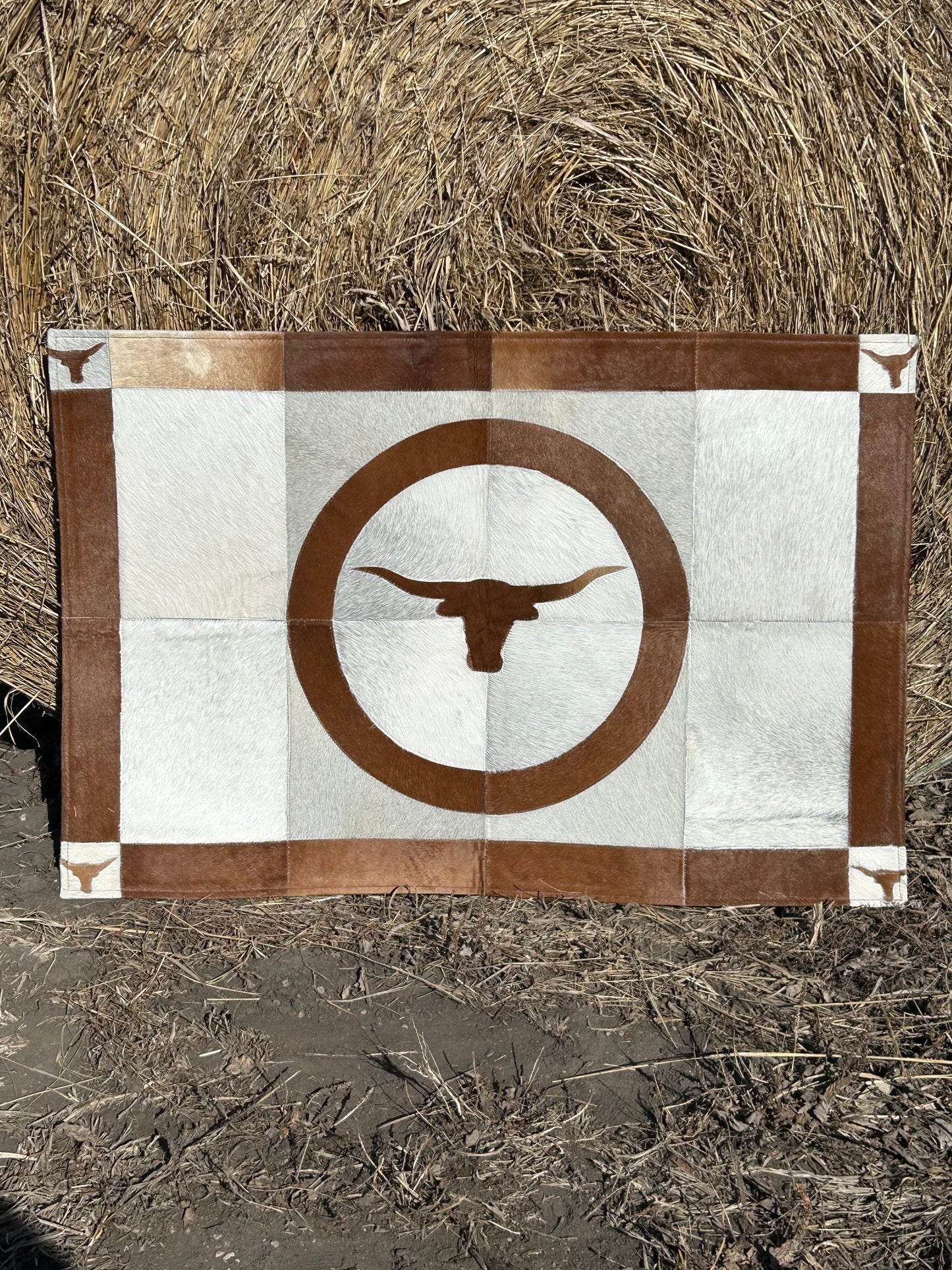 2’ x 3’ Cowhide Rug ✳️ FREE SHIPPING✳️