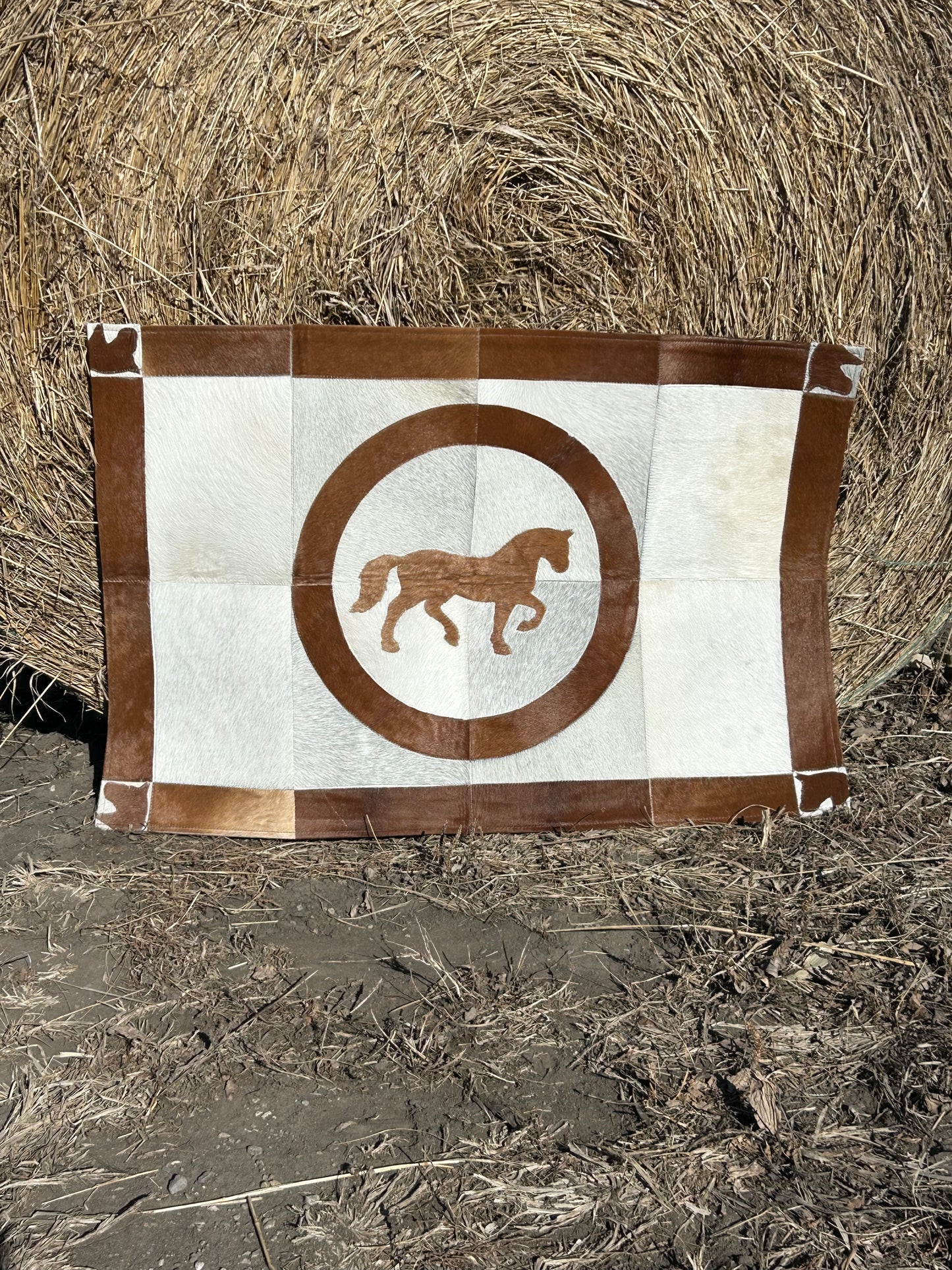 2’ x 3’ Cowhide Rug ✳️ FREE SHIPPING✳️