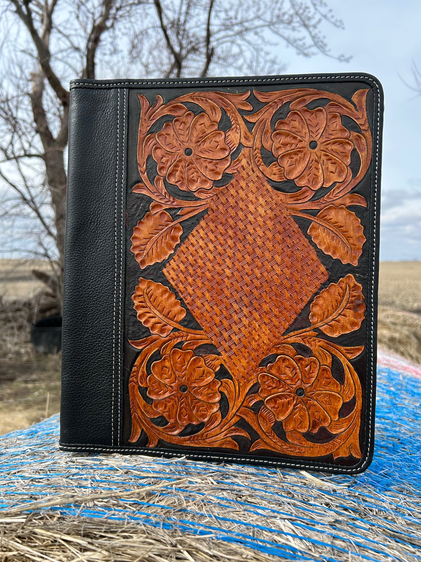10x12 Leather Portfolio ✳️ FREE SHIPPING✳️