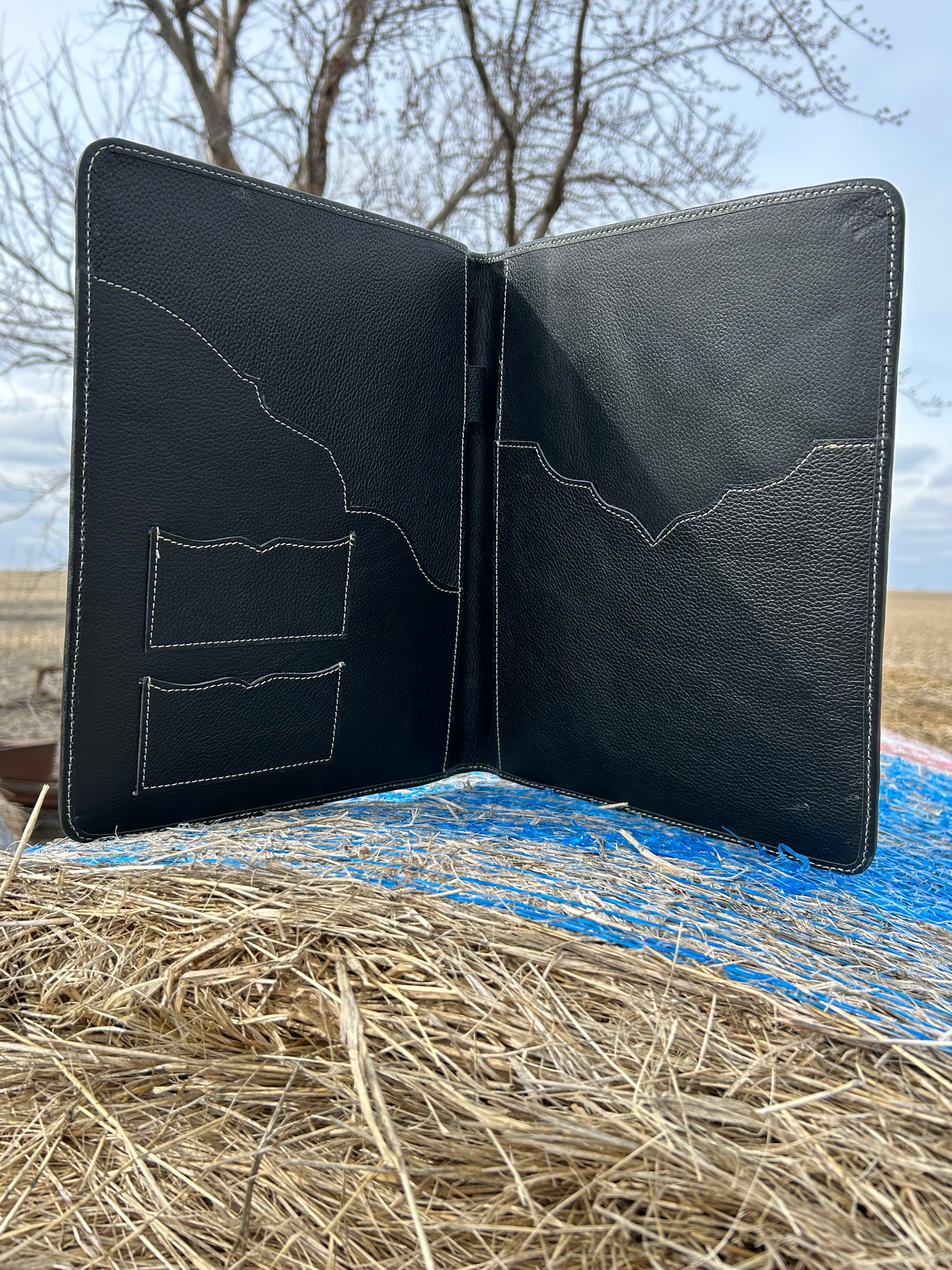 10x12 Leather Portfolio ✳️ FREE SHIPPING✳️