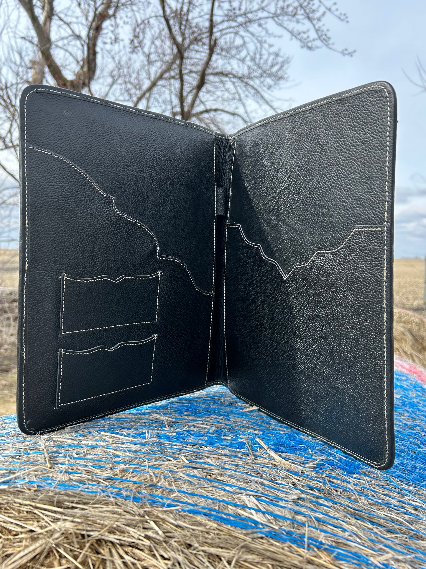 10x12 Leather Portfolio ✳️ FREE SHIPPING✳️