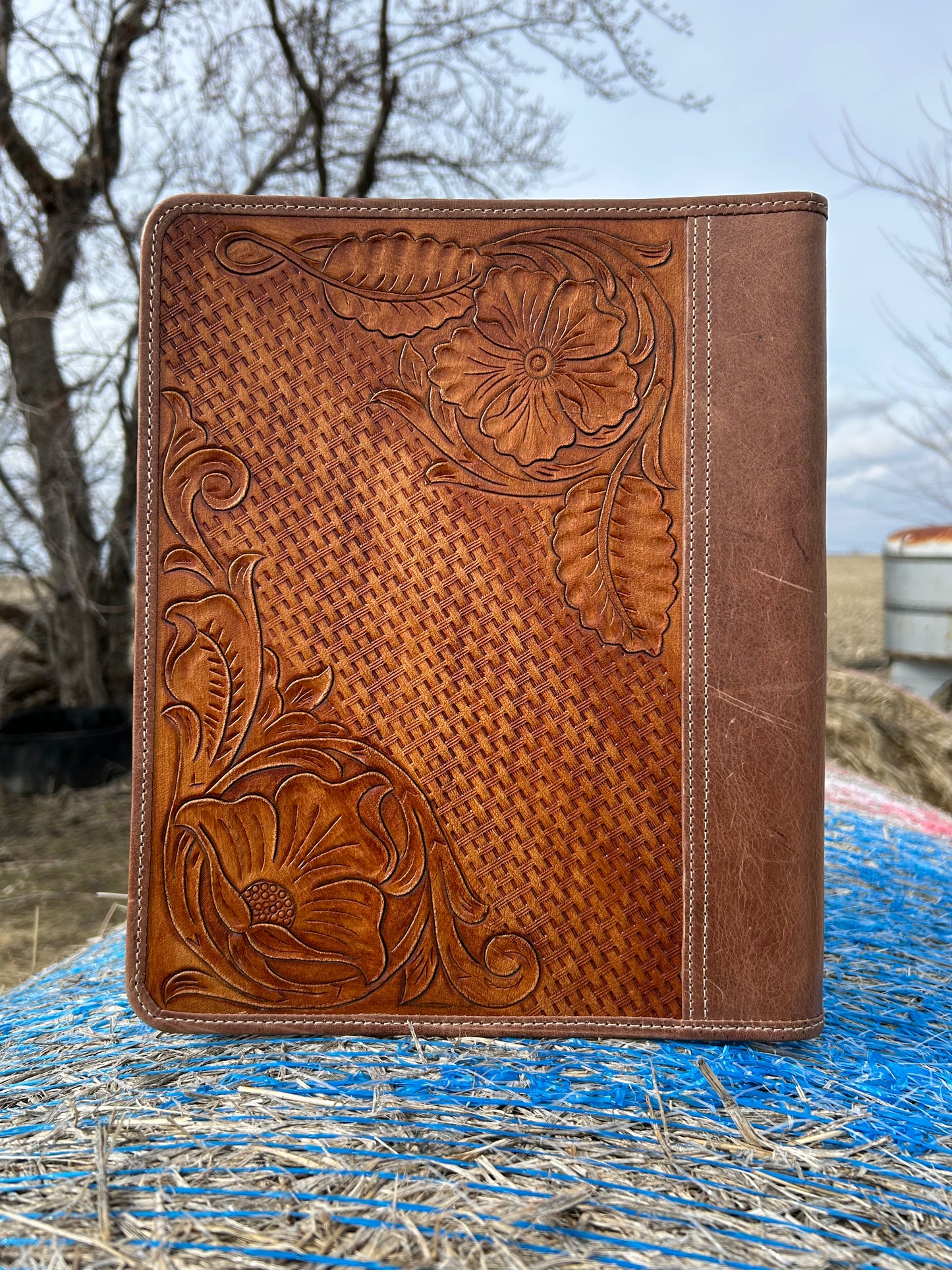 10x12 Leather Portfolio ✳️ FREE SHIPPING✳️