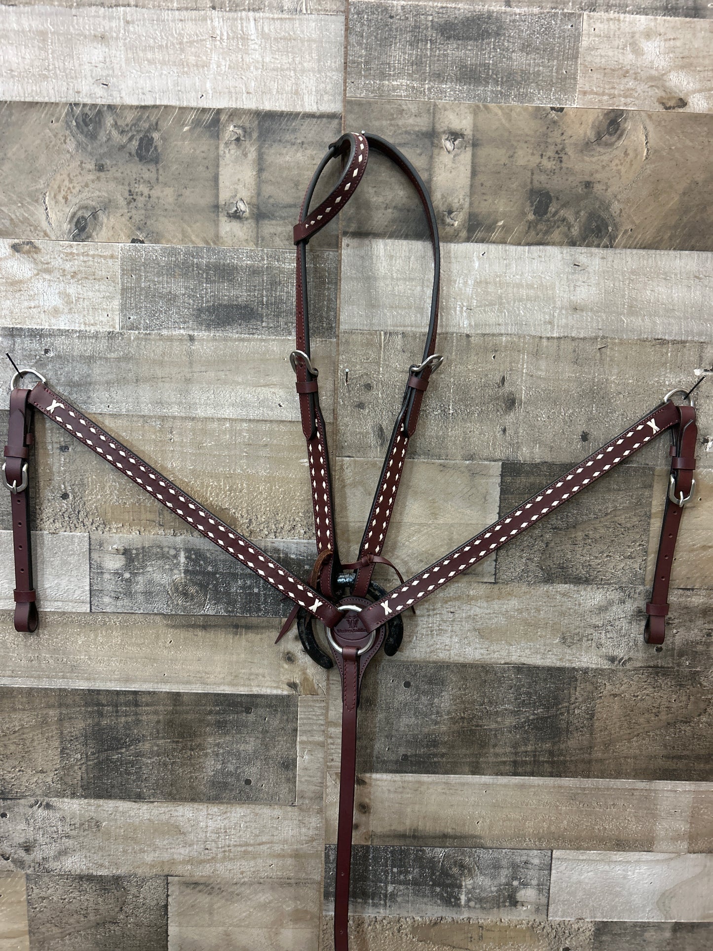 Hot Oiled Tack Set With Rawhide