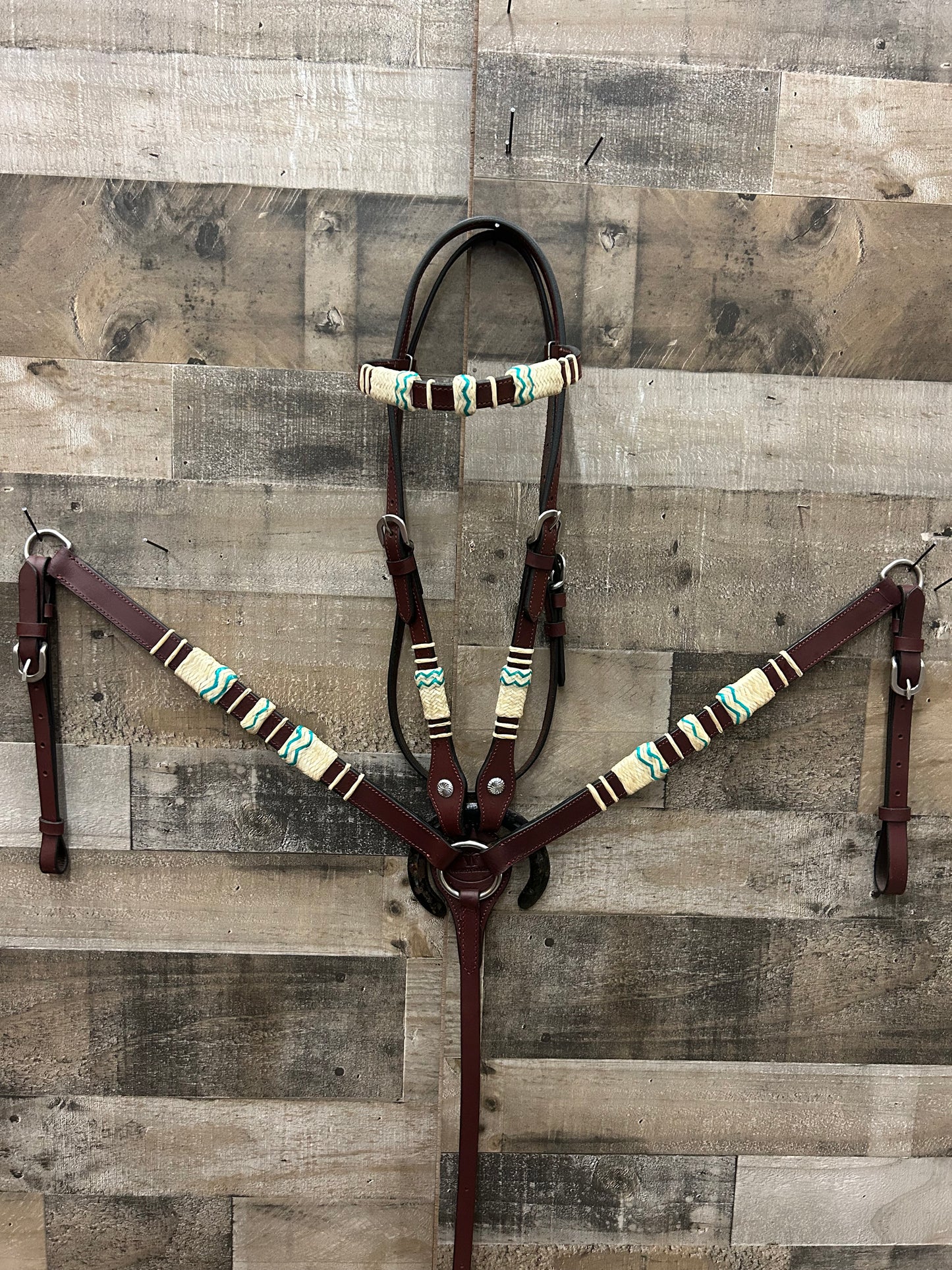 Hot Oiled Tack Set