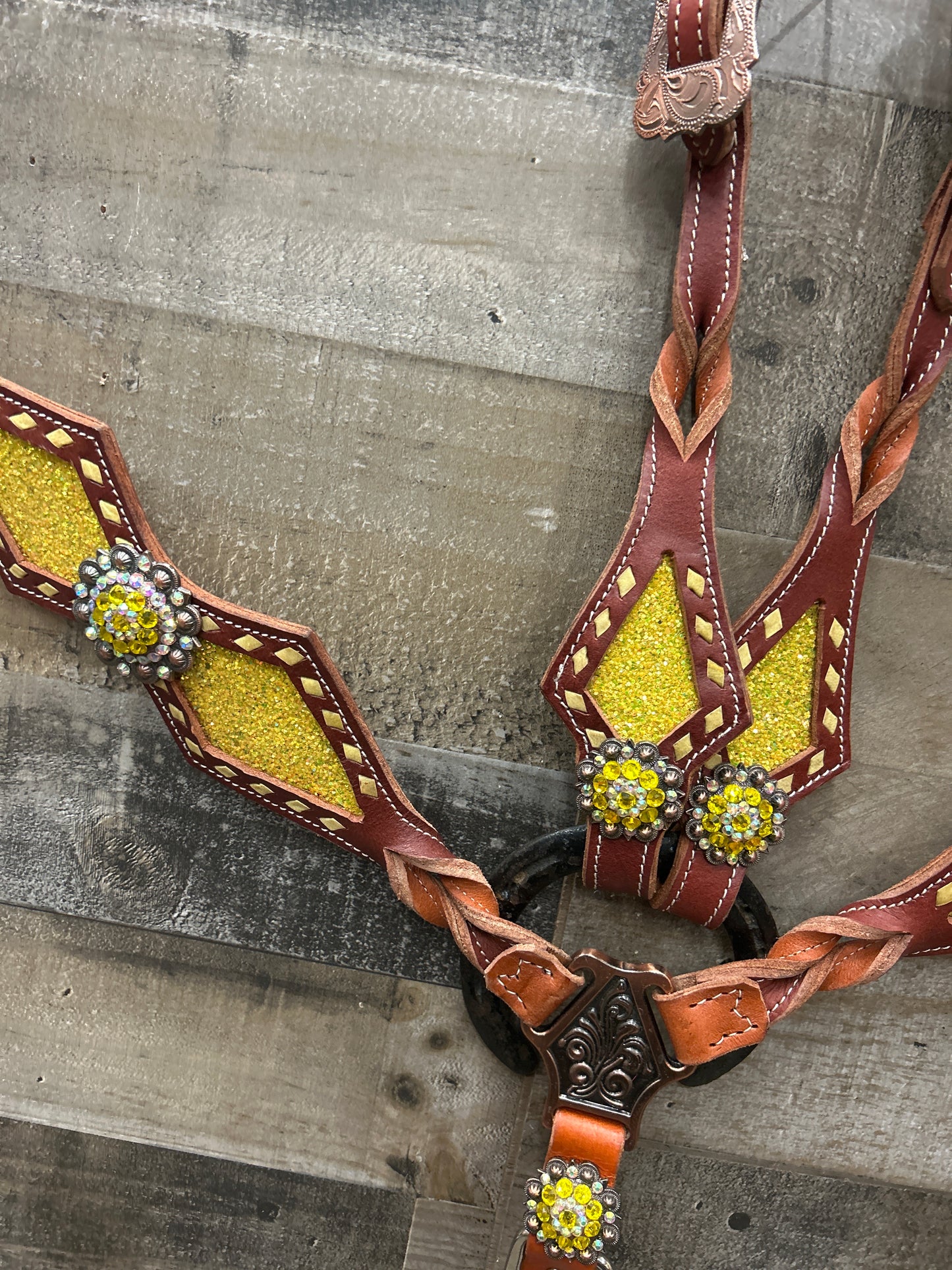 Latigo Leather Tack Set With Glitter