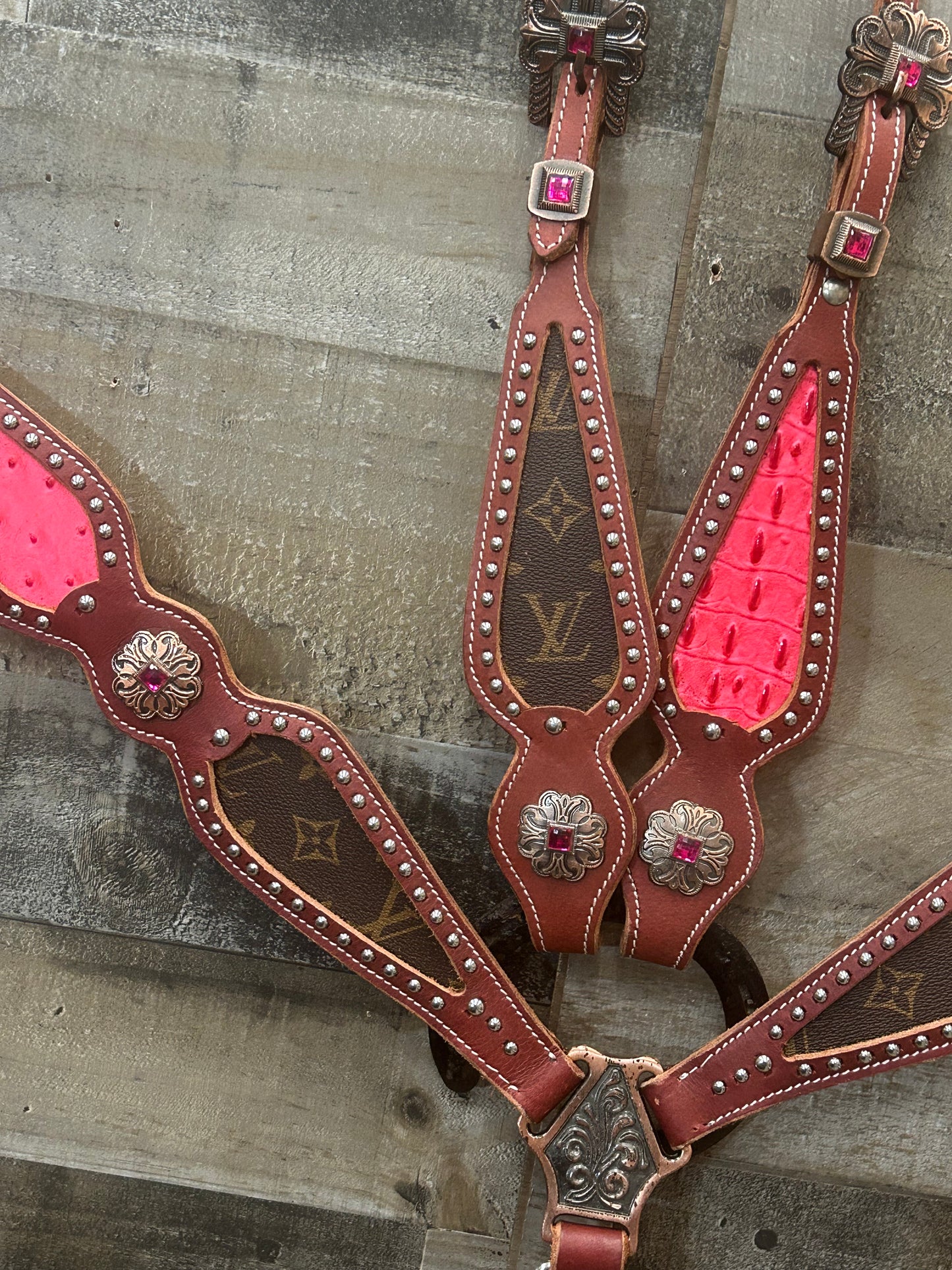 Full Grain Leather Tack Set