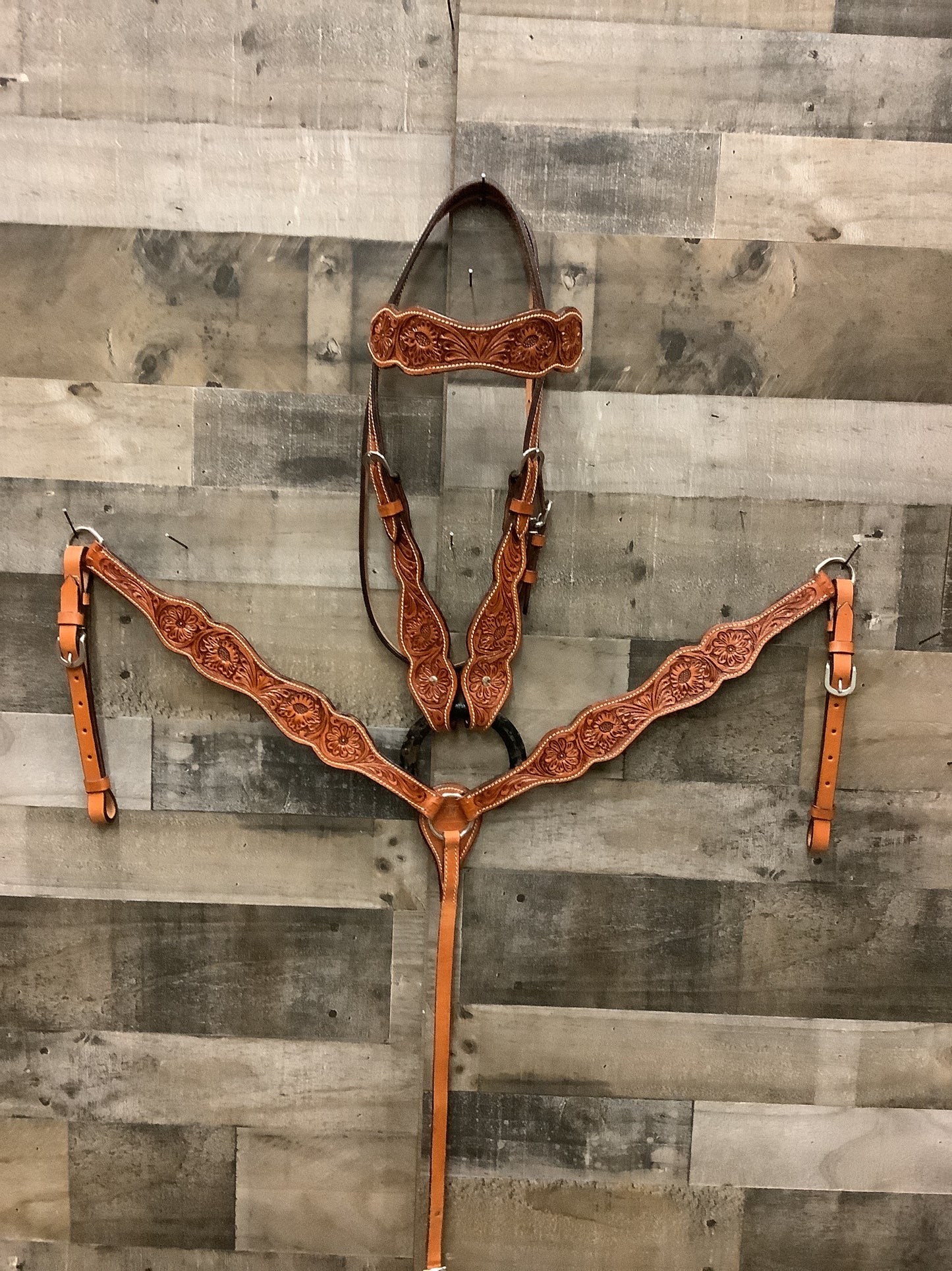 Tack Set ❇️Free Shipping ❇️