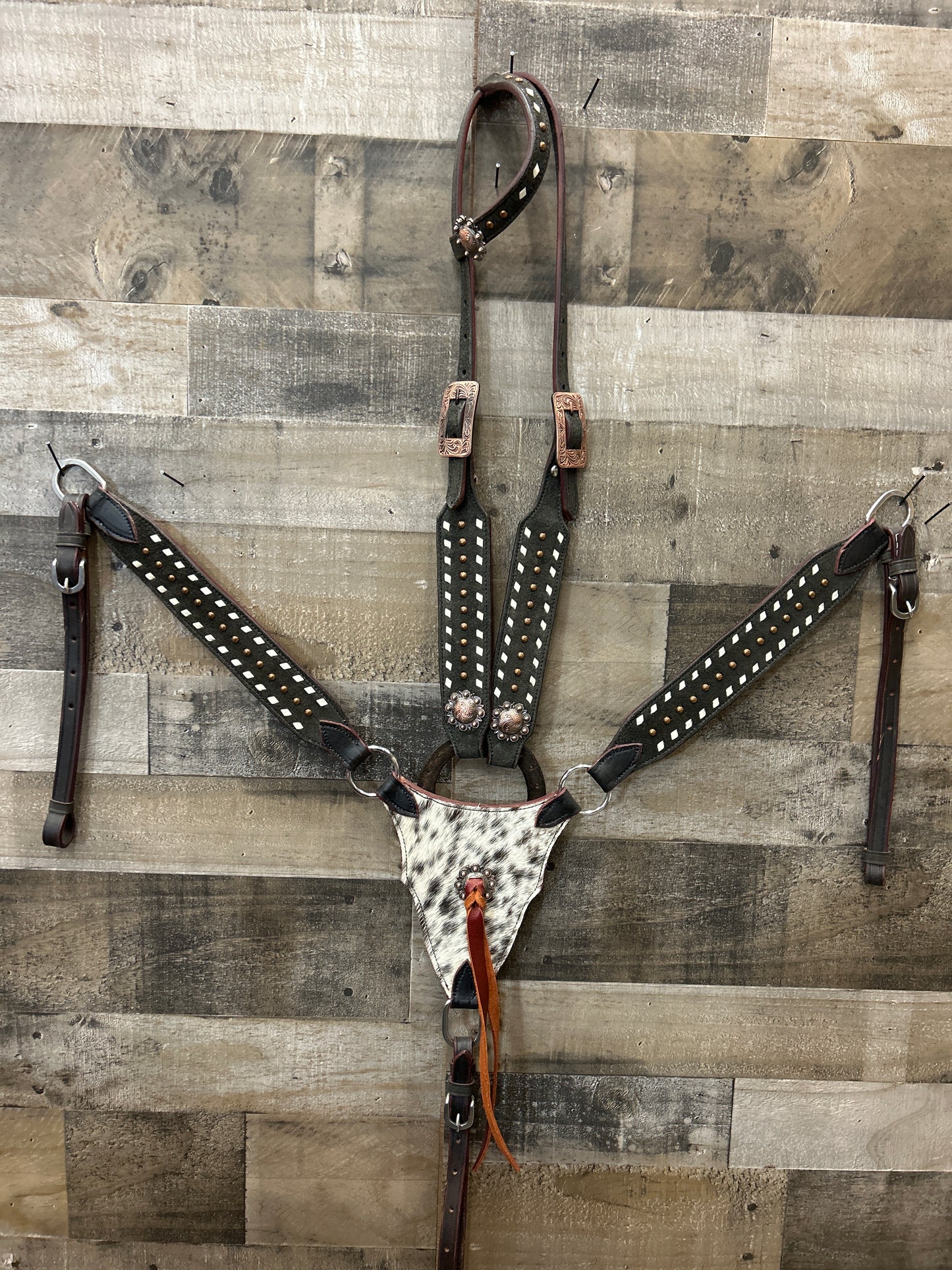 Roughout Leather With Cowhide Set