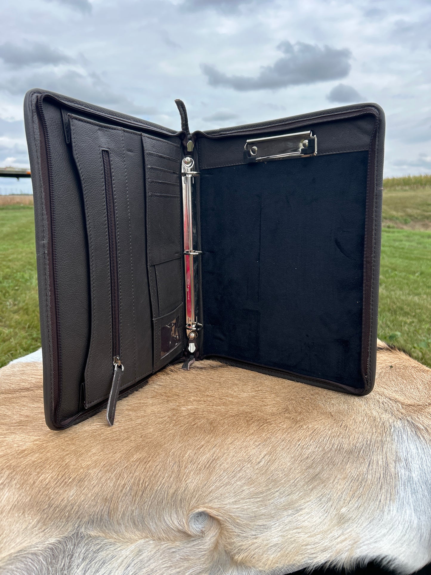 3 Ring Zipper Binder ♦️Free Shipping ♦️