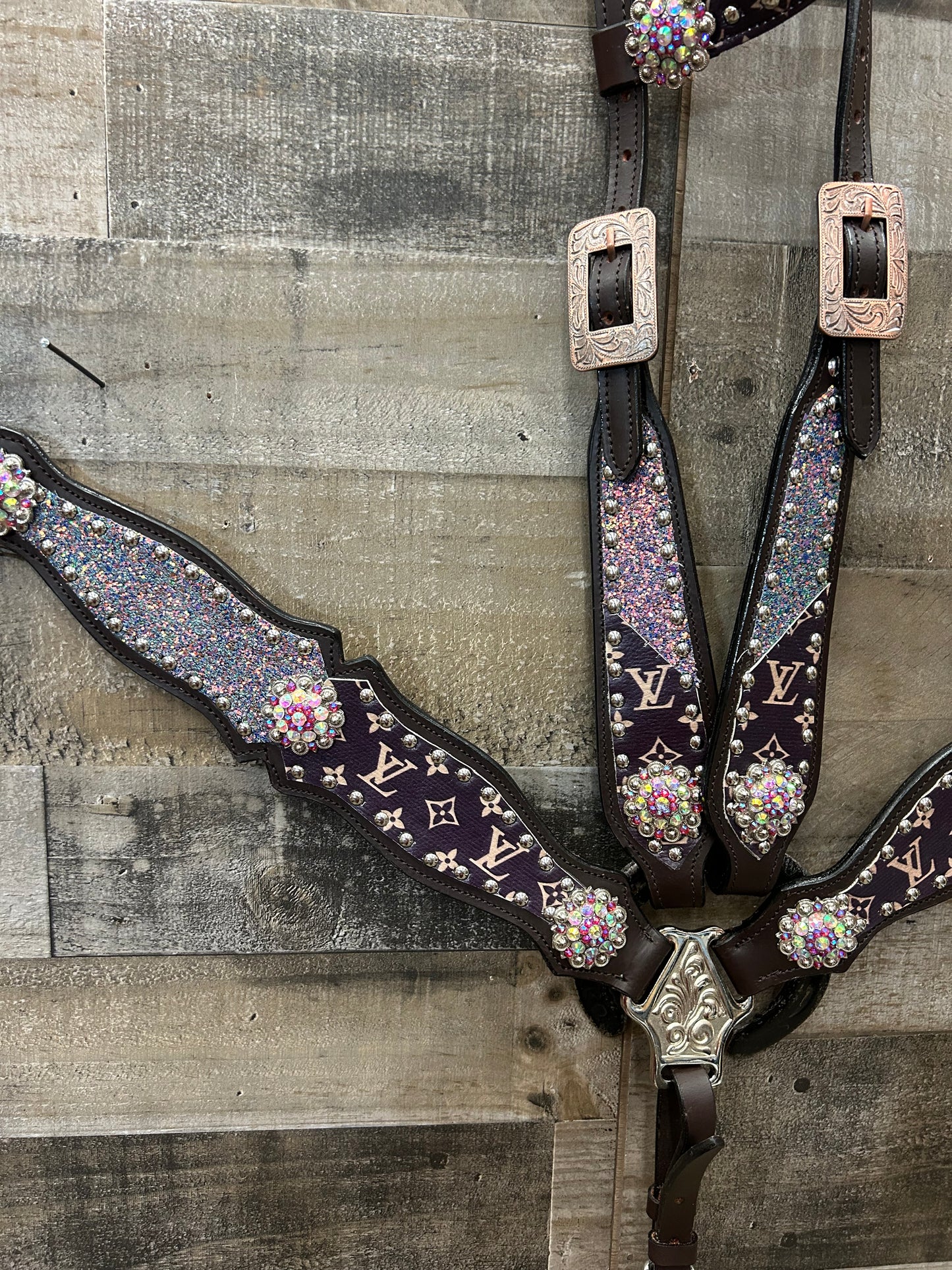 Hot Oiled Tack Set