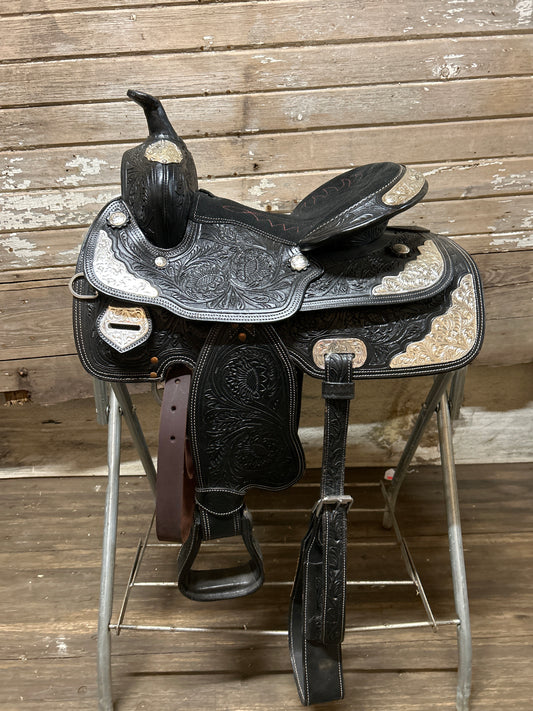 New 12" Show Saddle With 5" Gullet