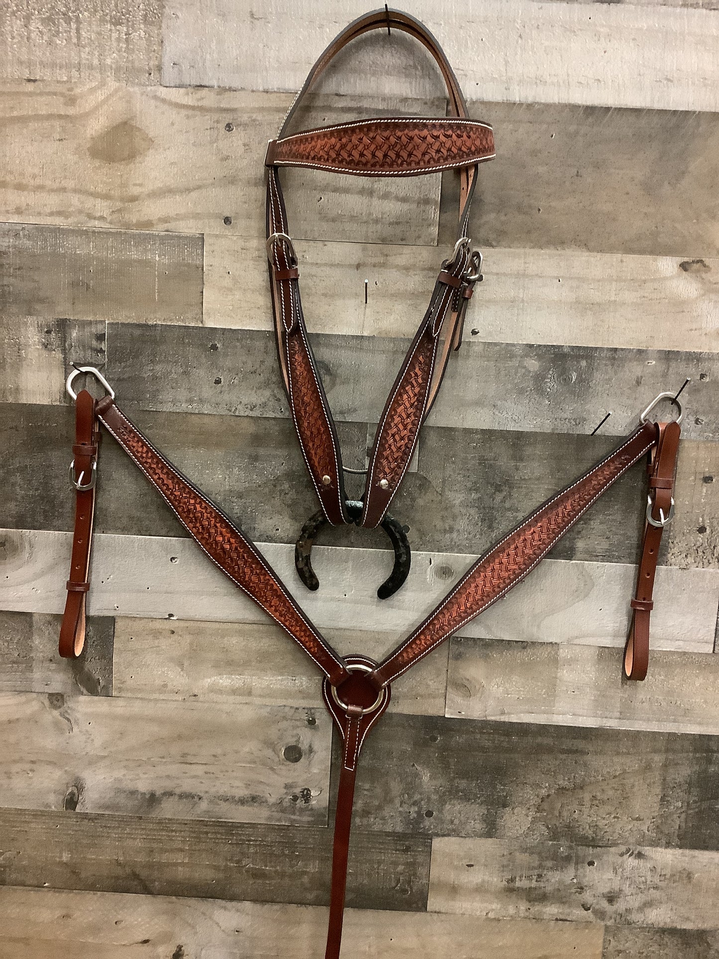 Tack Set ❇️Free Shipping ❇️