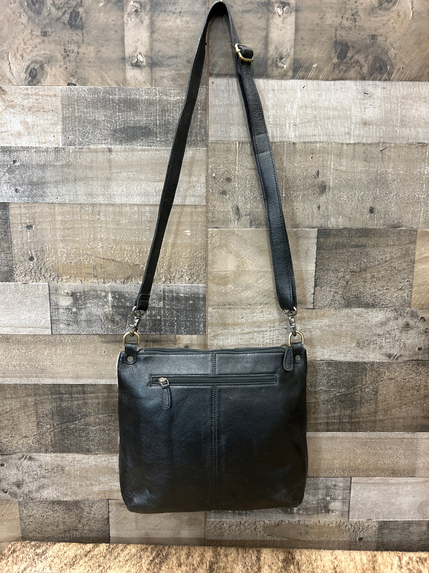 100 % Leather with Cowhide  14x12x2