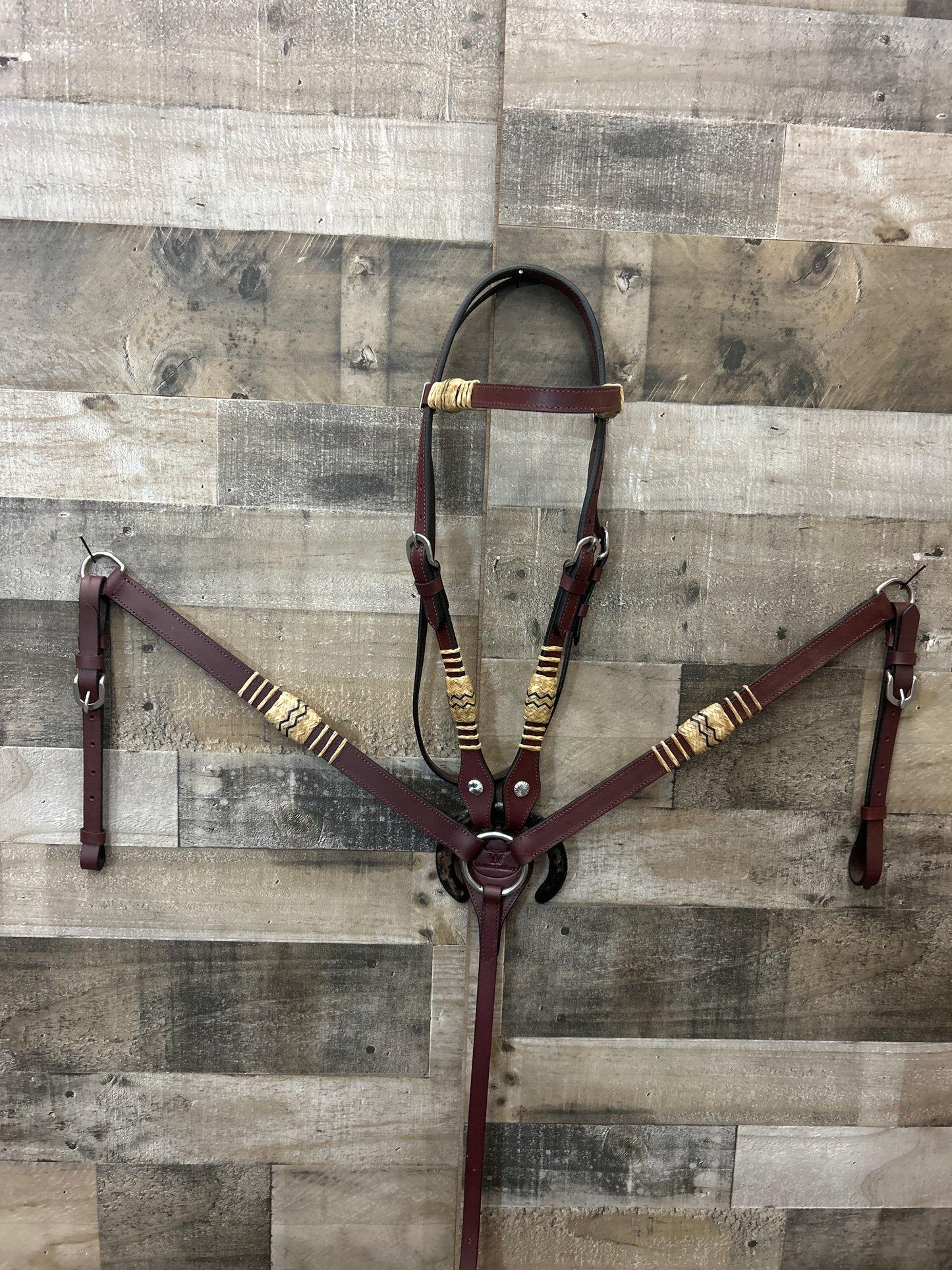Hot Oiled Tack Set With Rawhide