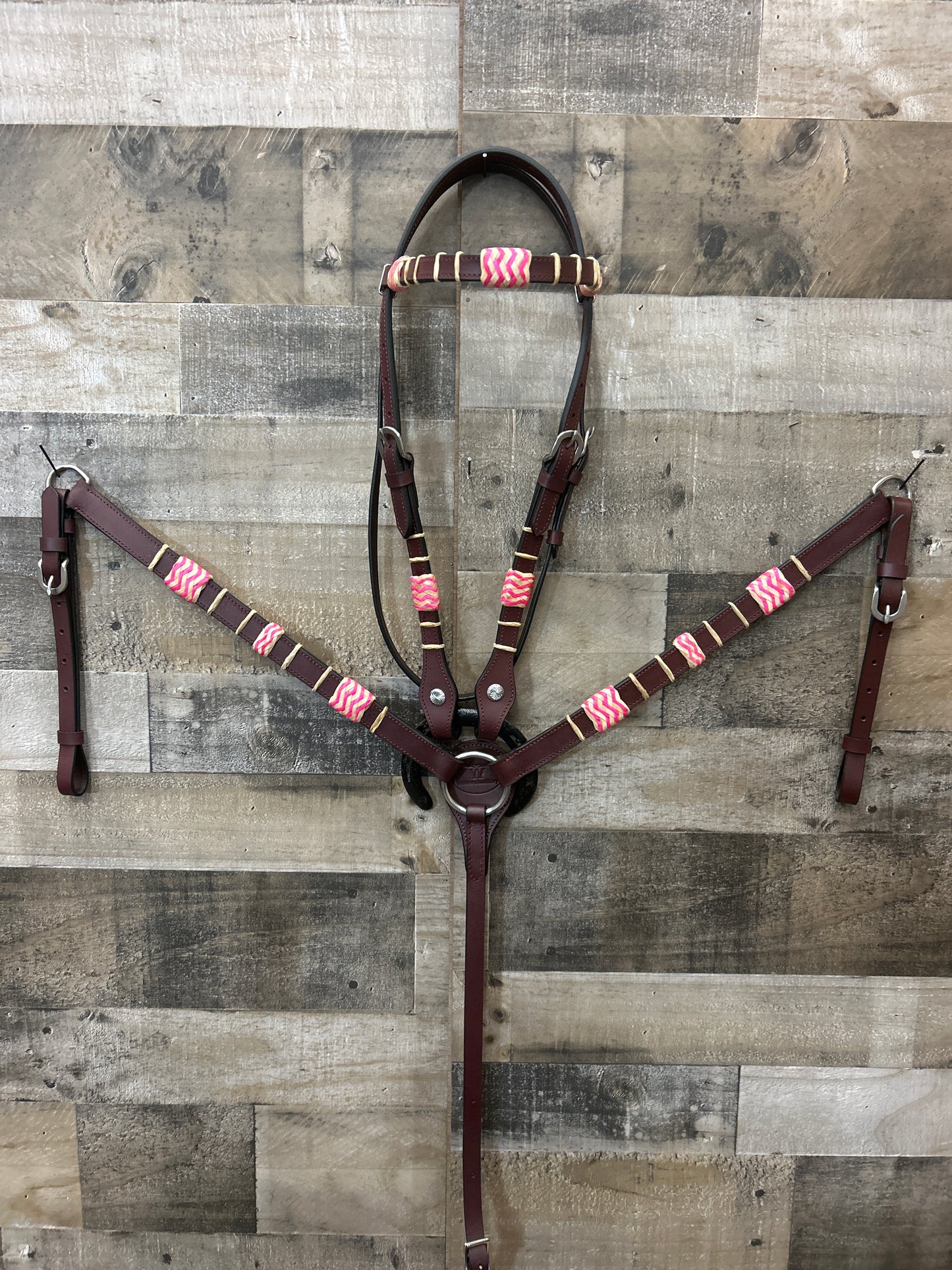 Hot Oiled Tack Set With Pink Rawhide
