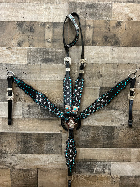 Hot Oiled Tack Set