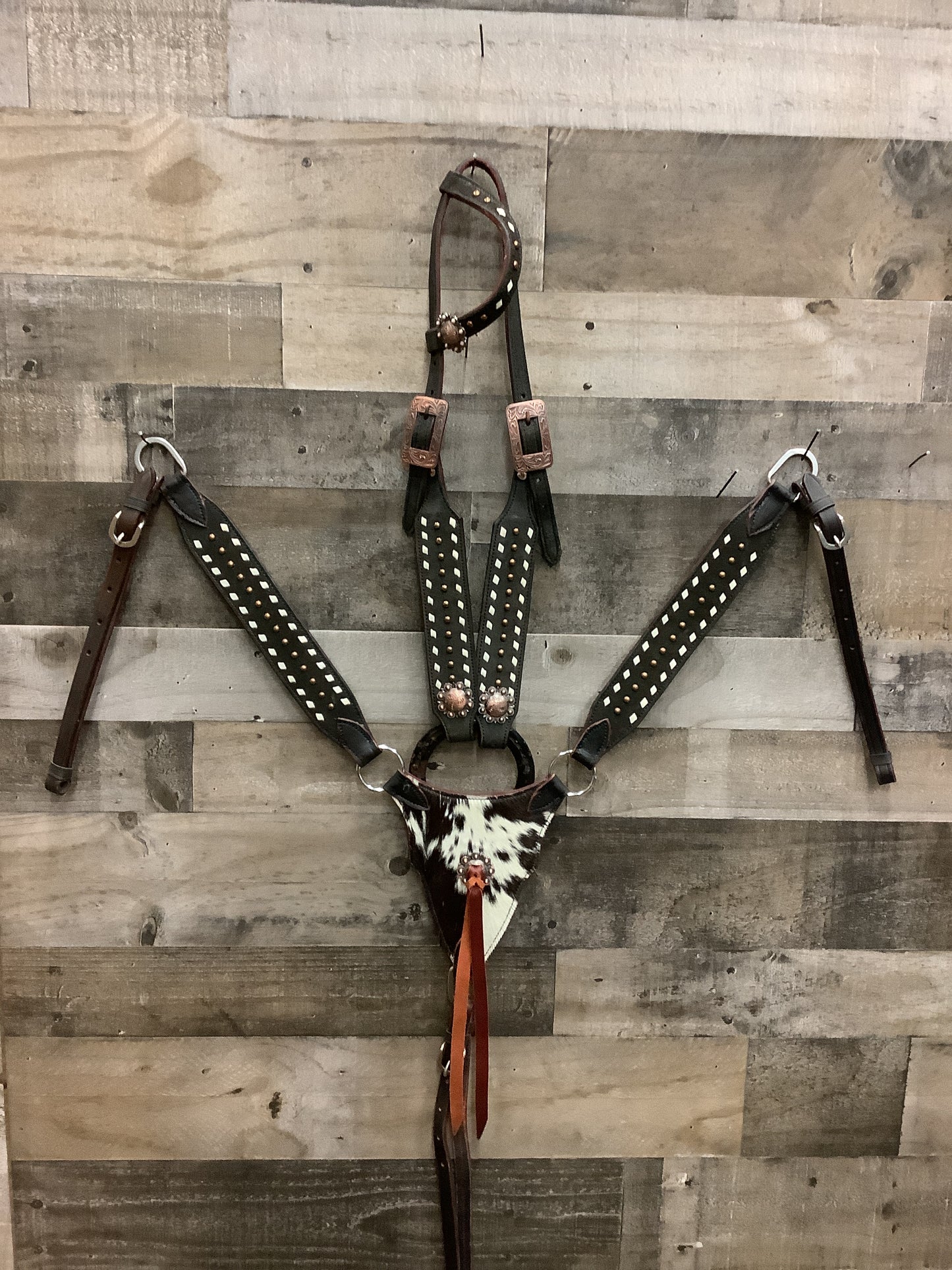 Gladiator Hair On Hide Tack Set ❇️Free Shipping ❇️