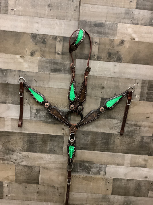 Tack Set L V  ❇️Free Shipping ❇️