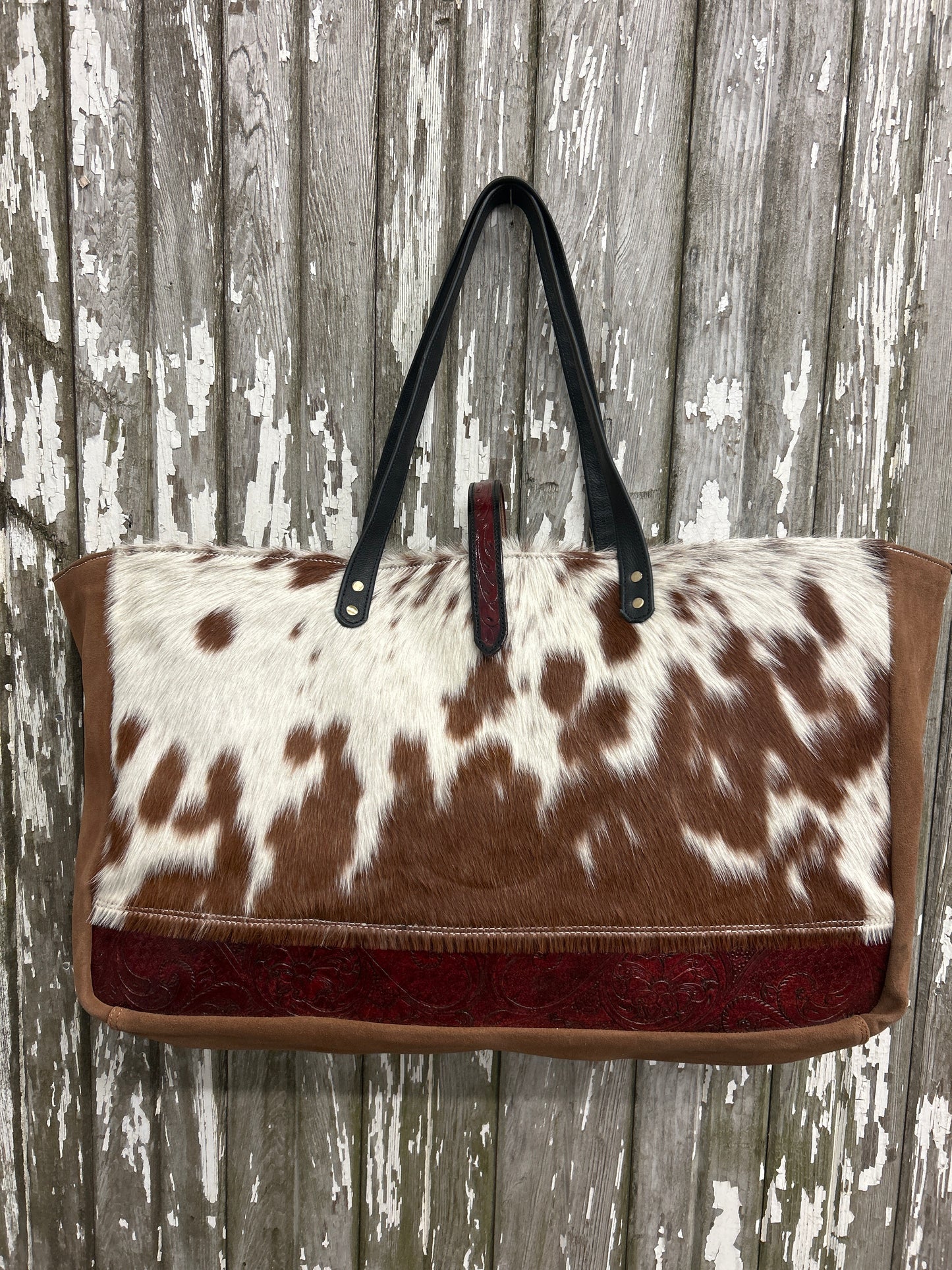 100% Leather Weekender With Cowhide 24x15x7. 💥Free Shipping 💥