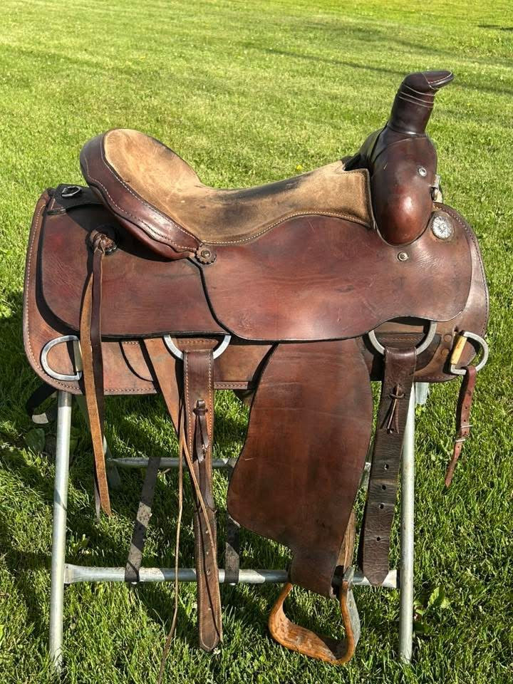 Nice  Used 16” all-around saddle with 7” gullet. No maker stamp