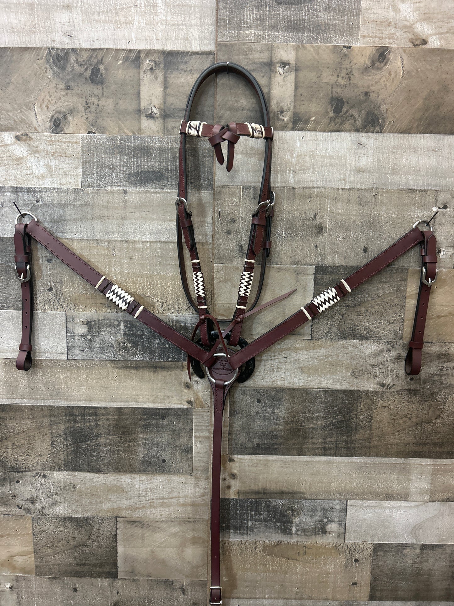 Hot Oiled Tack Set With Rawhide