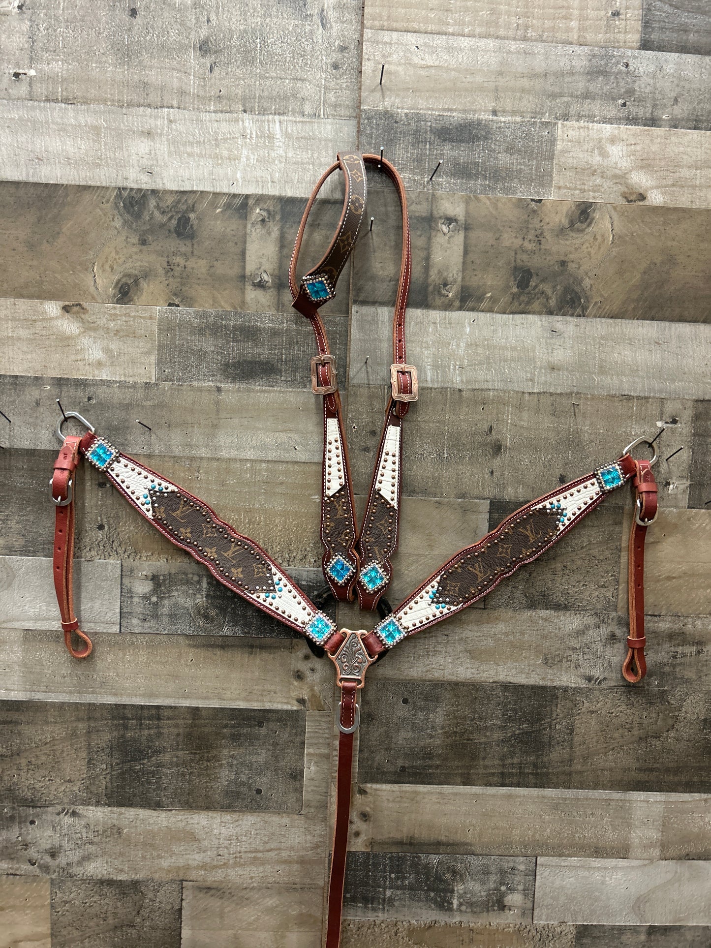 Latigo Leather Tack Set