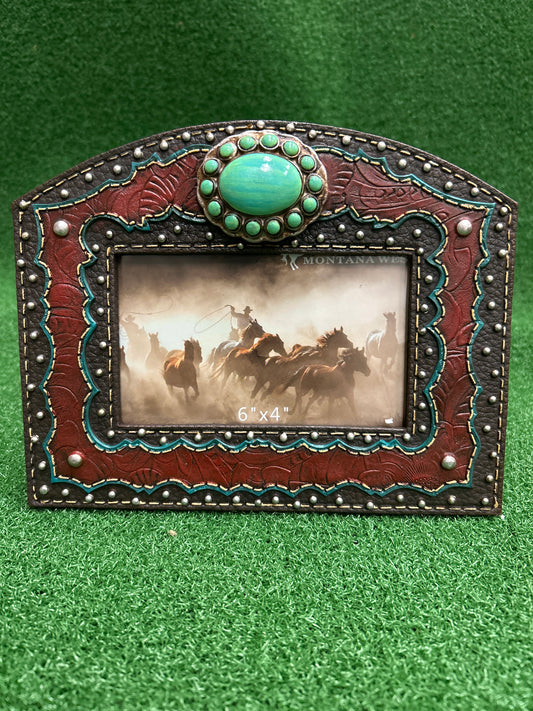 Picture Frame Holds a 6"X 4" Picture