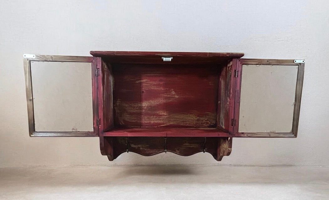 Coat Hanger With Storage