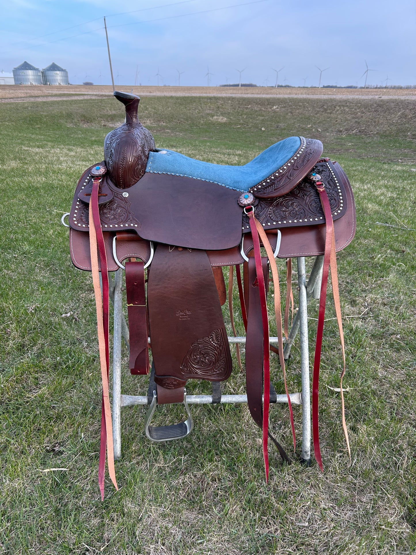 17” South Point Saddle with a 7” Gullet ✳️ FREE SHIPPING✳️